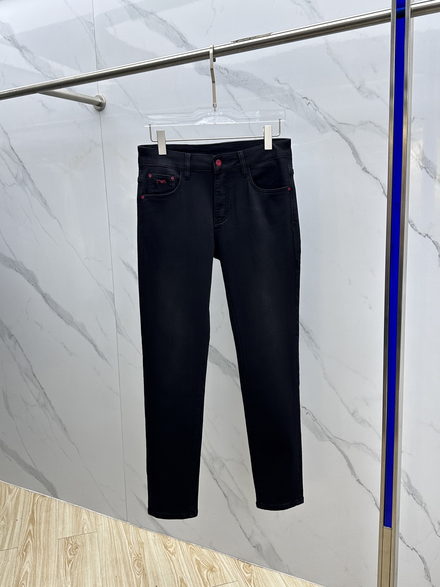  🆕Amani阿玛尼🔥高端定制、2025早秋最新款牛仔裤 柜台同步发售 原版定制复刻 客供五金辅料 原单