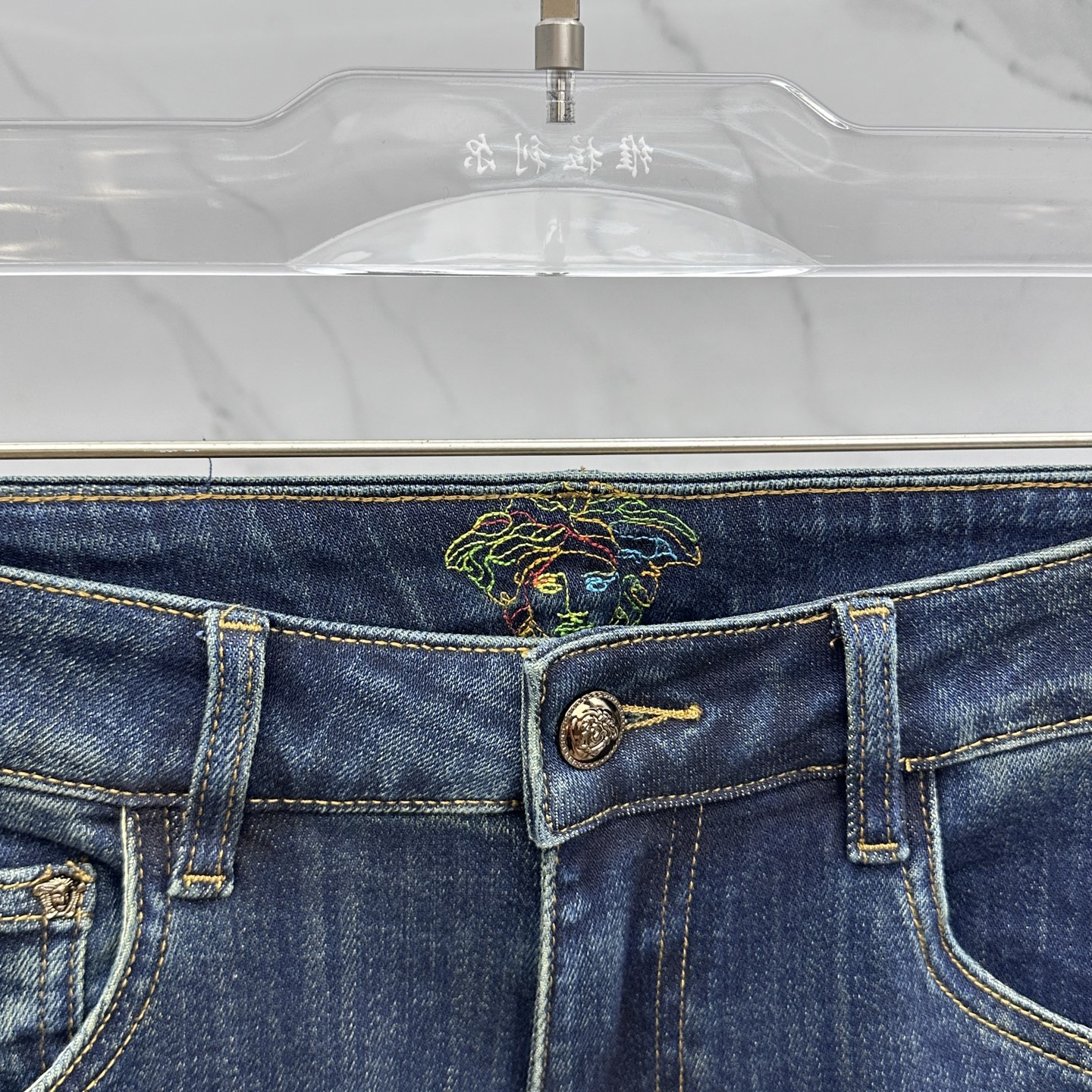  🆕Versace范思哲 🔥高端定制、2025早秋最新款牛仔裤 柜台同步发售 原版定制复刻 客供五金辅料