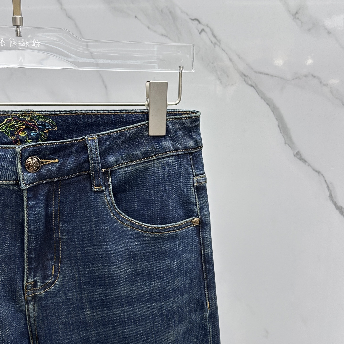  🆕Versace范思哲 🔥高端定制、2025早秋最新款牛仔裤 柜台同步发售 原版定制复刻 客供五金辅料