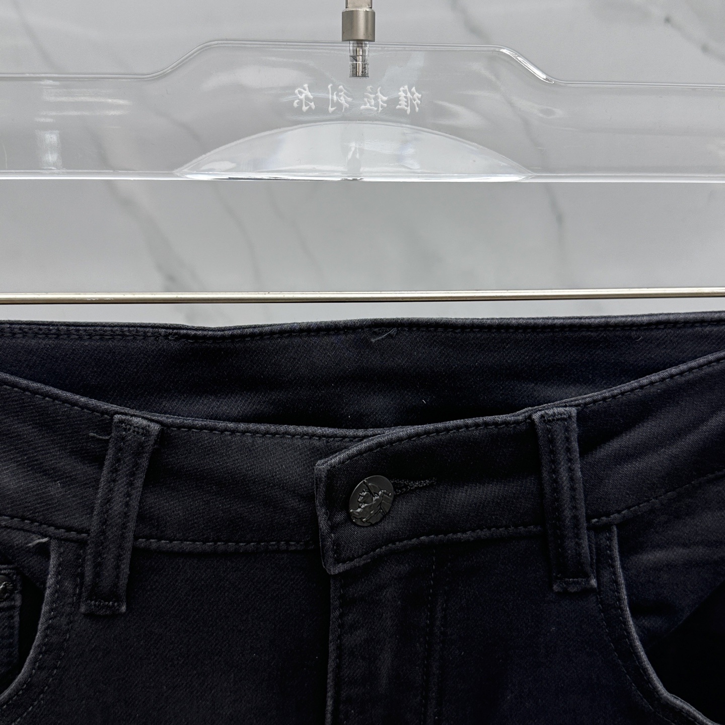  🆕Burberry巴宝莉 🔥高端定制、2025早秋最新款牛仔裤 柜台同步发售 原版定制复刻 客供五金辅