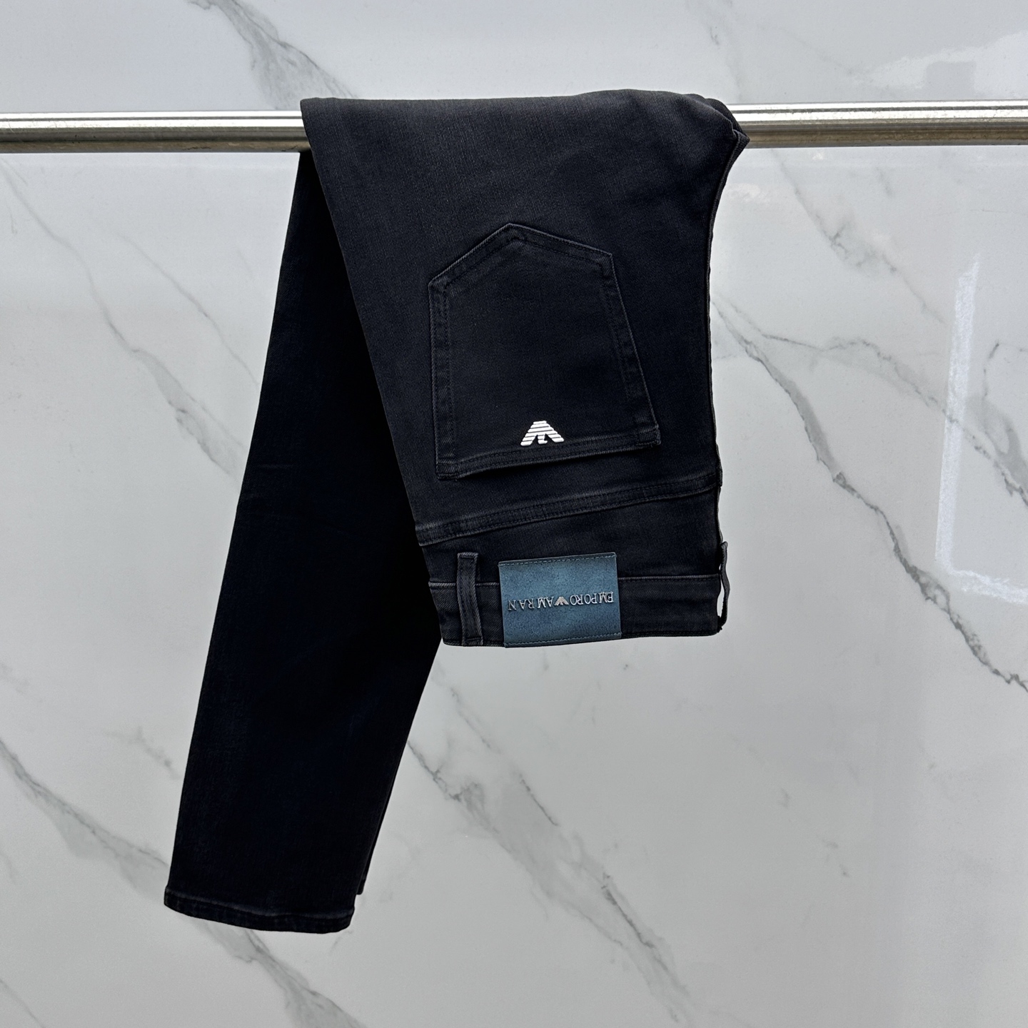  🆕Amani阿玛尼 🔥高端定制、2025早秋最新款牛仔裤 柜台同步发售 原版定制复刻 客供五金辅料 原