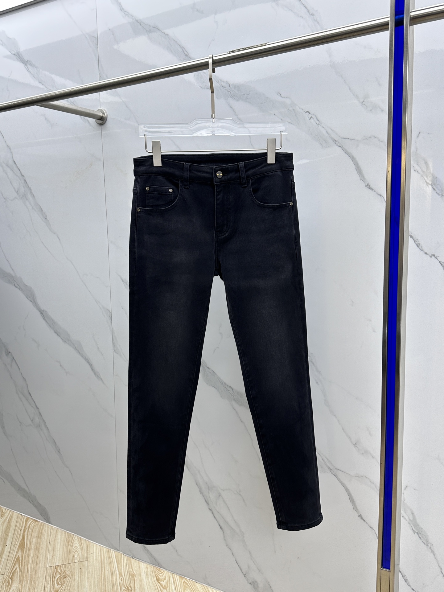  🆕Fendi芬迪 🔥高端定制、2025早秋最新款牛仔裤 柜台同步发售 原版定制复刻 客供五金辅料 原单