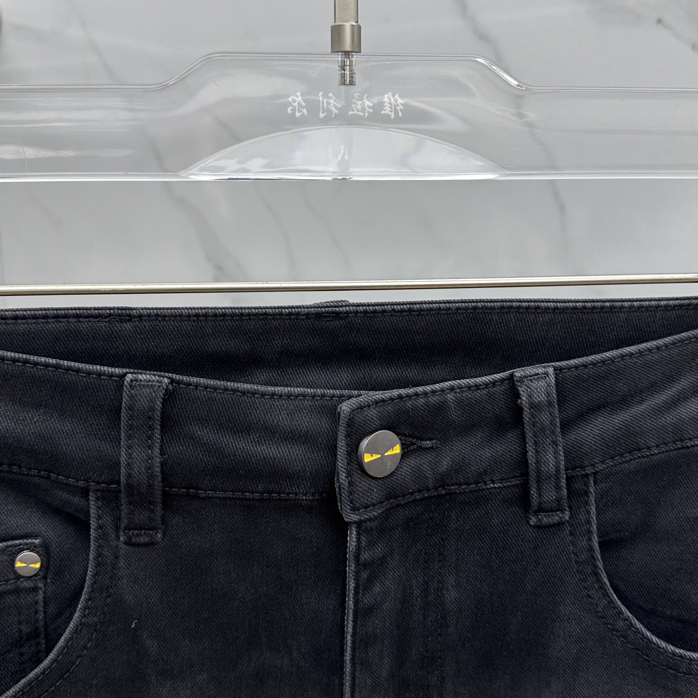  🆕Fendi芬迪 🔥高端定制、2025早秋最新款牛仔裤 柜台同步发售 原版定制复刻 客供五金辅料 原单