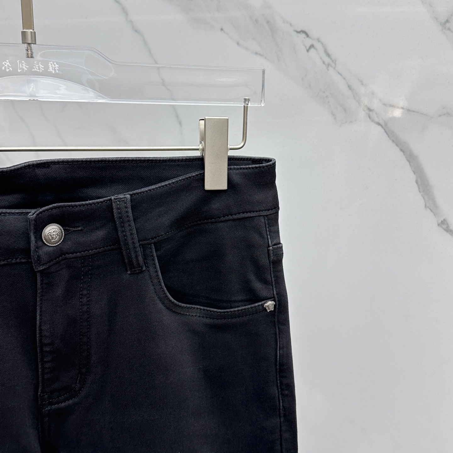  🆕Versace*范思哲 🔥高端定制、2025早秋最新款牛仔裤 柜台同步发售 原版定制复刻 客供五金辅