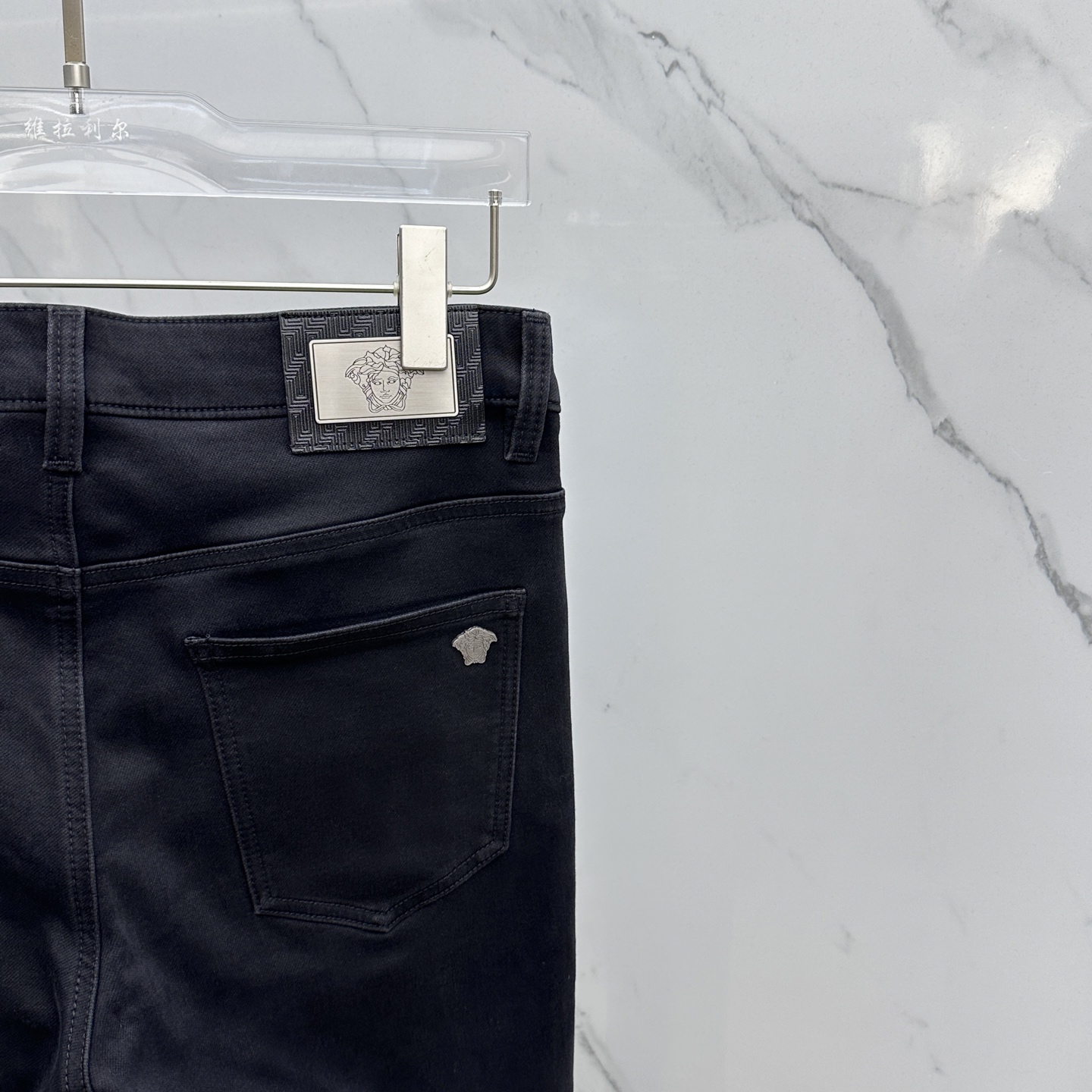  🆕Versace*范思哲 🔥高端定制、2025早秋最新款牛仔裤 柜台同步发售 原版定制复刻 客供五金辅