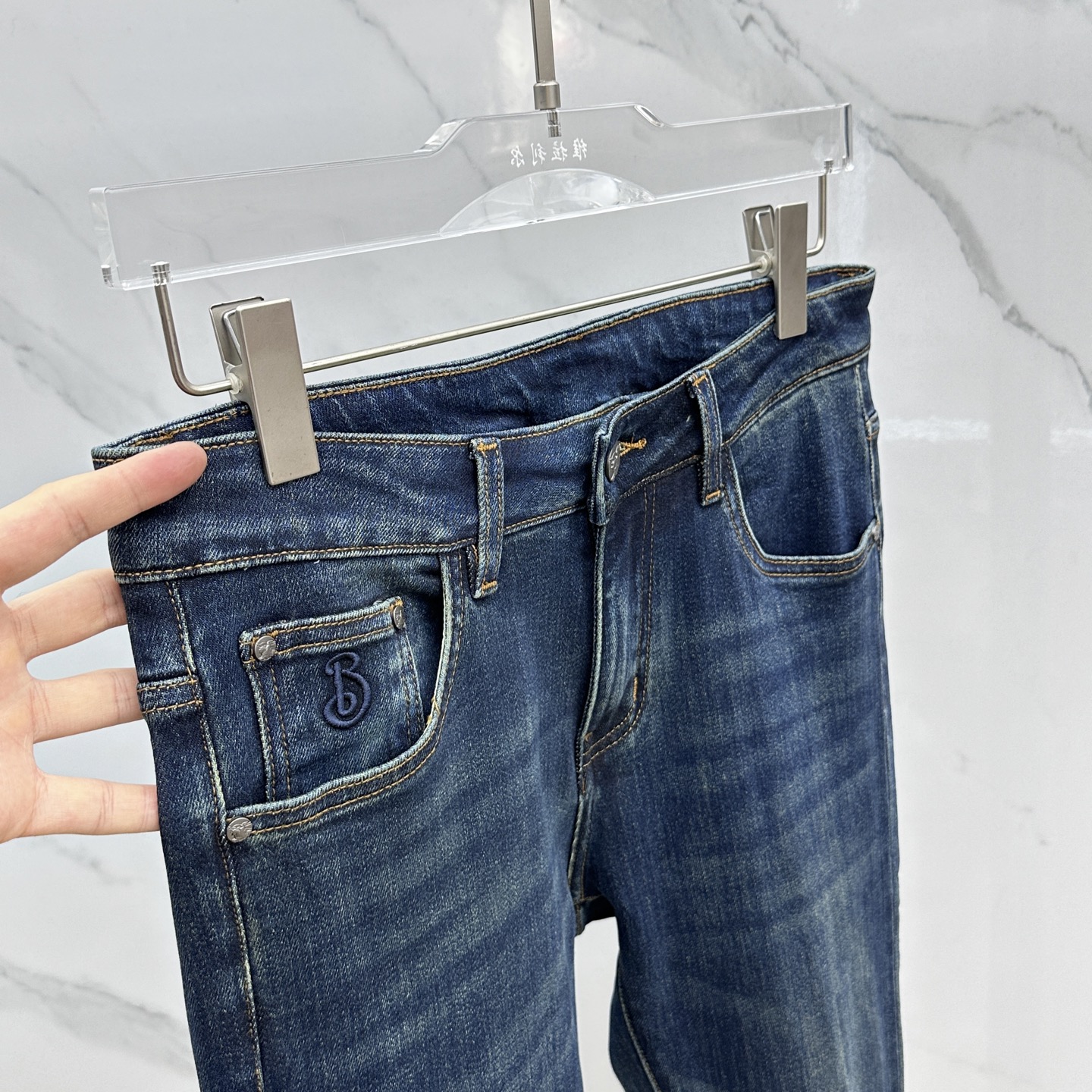  🆕Burberry巴宝莉 🔥高端定制、2025早秋最新款牛仔裤 柜台同步发售 原版定制复刻 客供五金辅