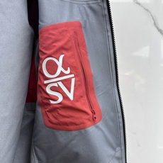 -始祖鸟(ARC'TERYX)YB四次压胶工艺 整衣3D立体仿生学设计衣长臂弯, Tri-Durance -始祖鸟(ARC'TERYX)YB四次压胶工艺 整衣3D立体仿生学设计衣长臂弯, Tri-Durance