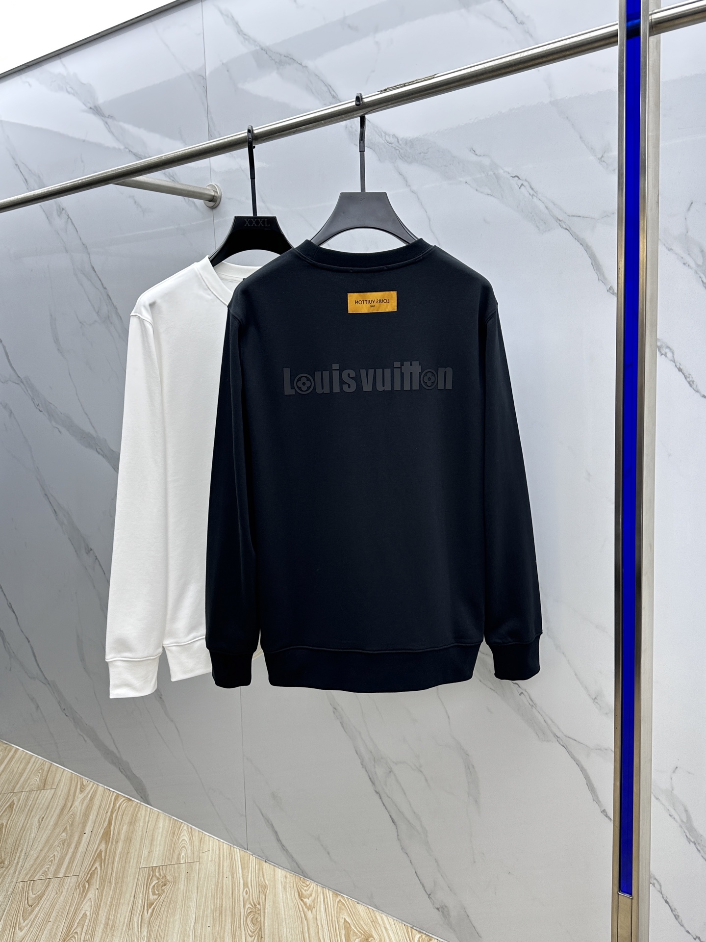  🆕1V*路易威登 25FW早秋新款圆领卫衣，男女同款！独特吸引人的眼球，这一款卫衣品相品质都在线，舒适