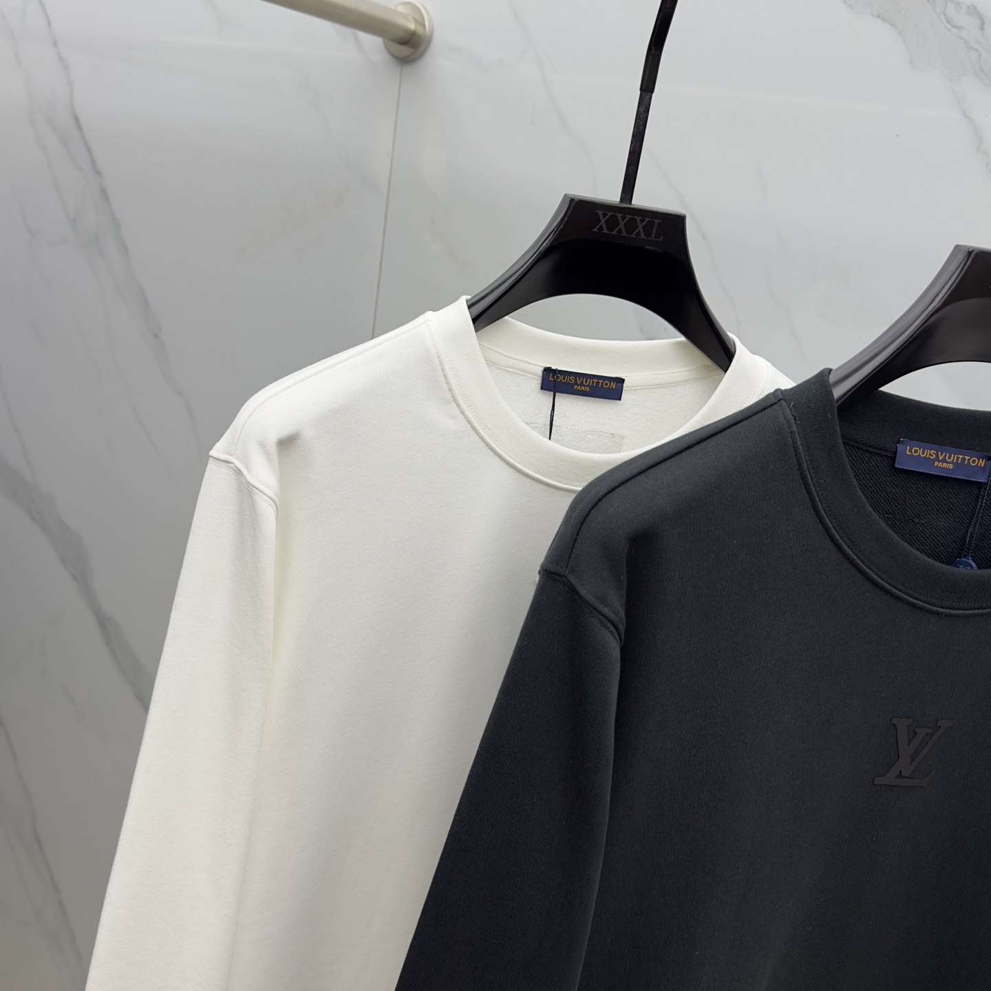  🆕1V*路易威登 25FW早秋新款圆领卫衣，男女同款！独特吸引人的眼球，这一款卫衣品相品质都在线，舒适