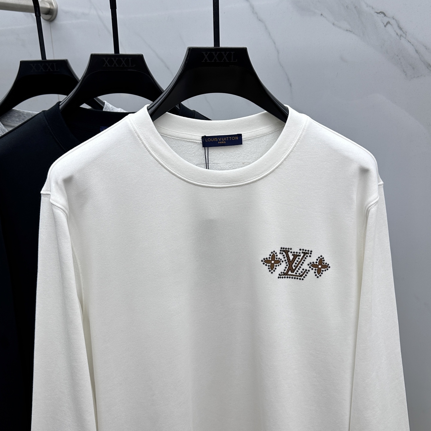  🆕1V*路易威登 25FW早秋新款圆领卫衣，男女同款！独特吸引人的眼球，这一款卫衣品相品质都在线，舒适