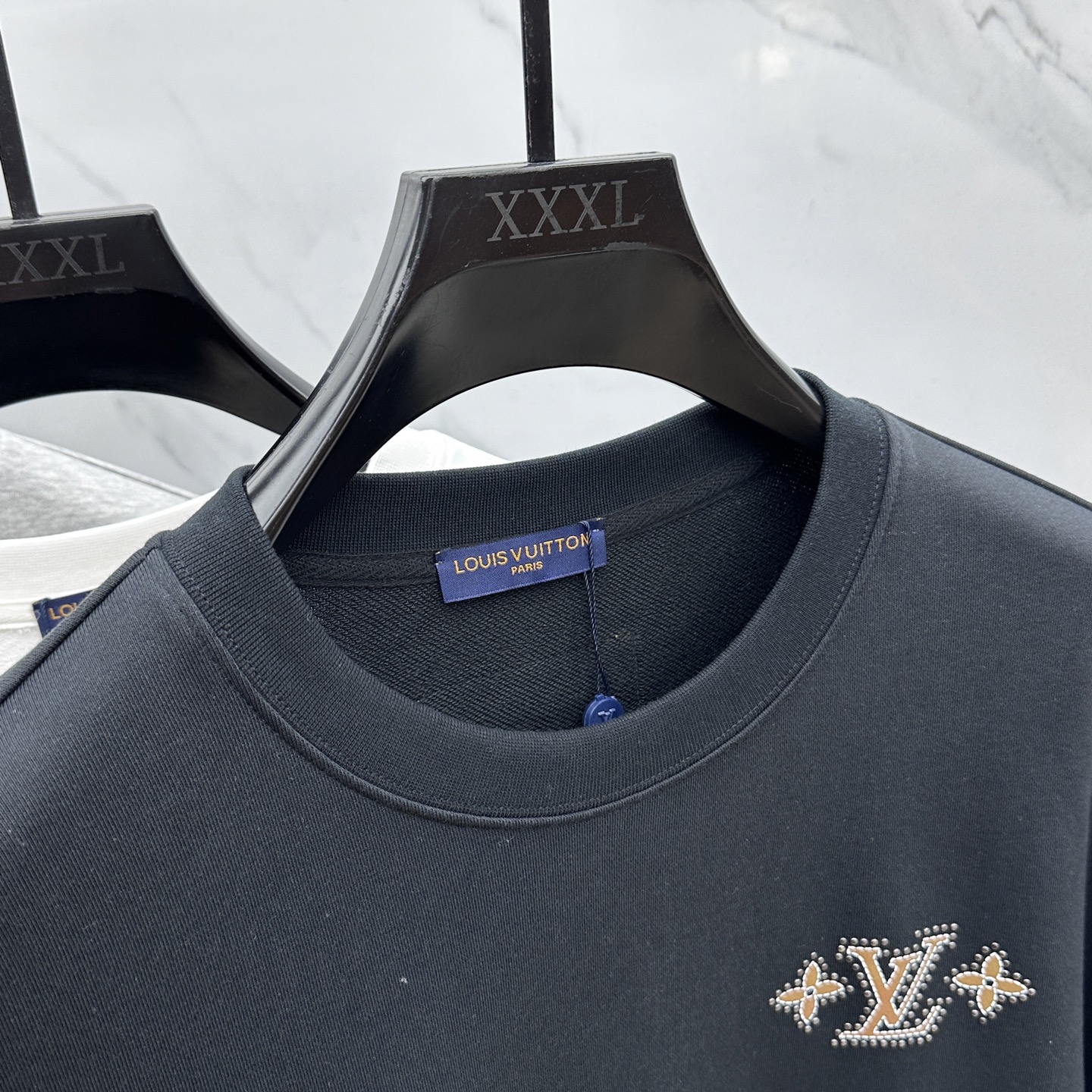  🆕1V*路易威登 25FW早秋新款圆领卫衣，男女同款！独特吸引人的眼球，这一款卫衣品相品质都在线，舒适