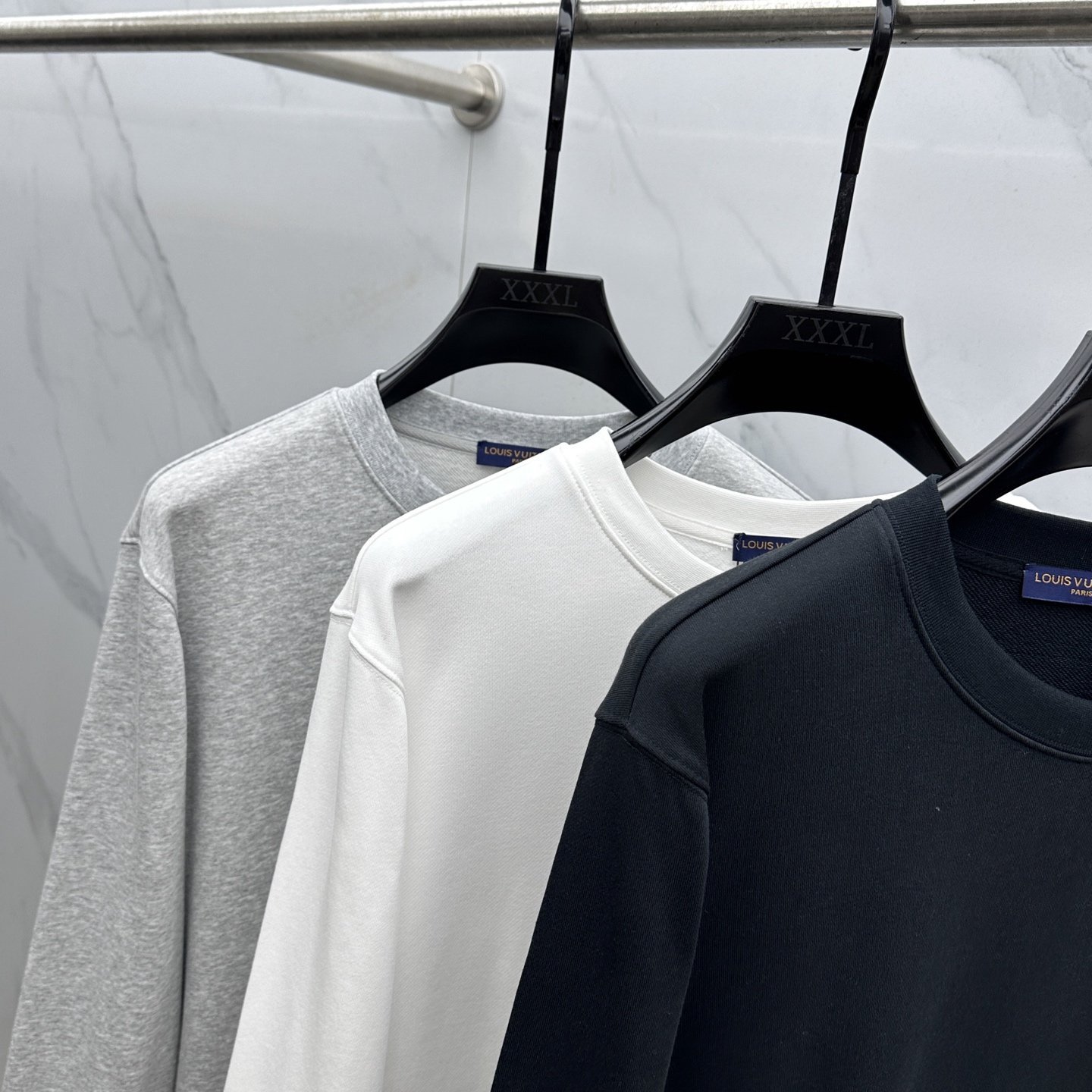  🆕1V*路易威登 25FW早秋新款圆领卫衣，男女同款！独特吸引人的眼球，这一款卫衣品相品质都在线，舒适