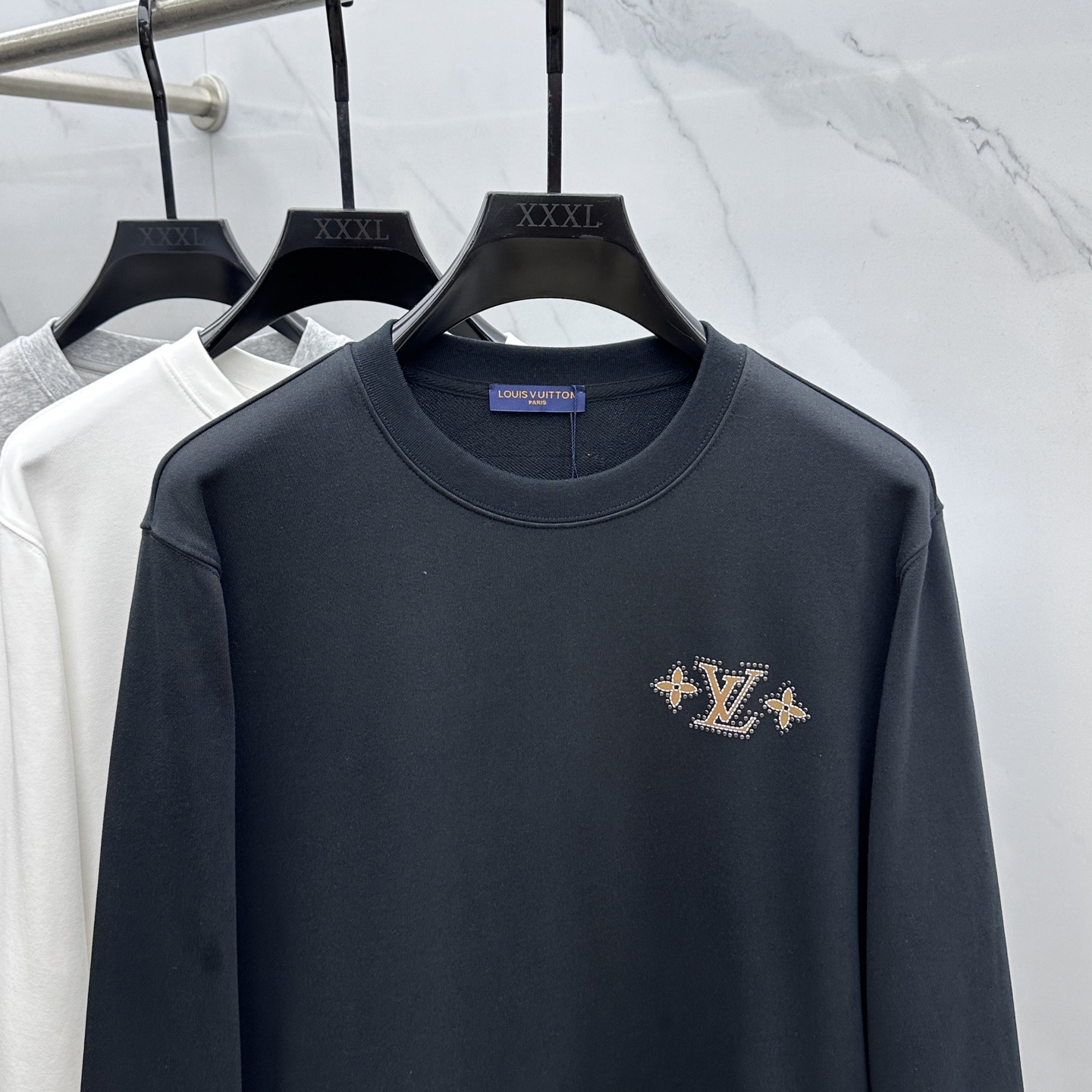  🆕1V*路易威登 25FW早秋新款圆领卫衣，男女同款！独特吸引人的眼球，这一款卫衣品相品质都在线，舒适