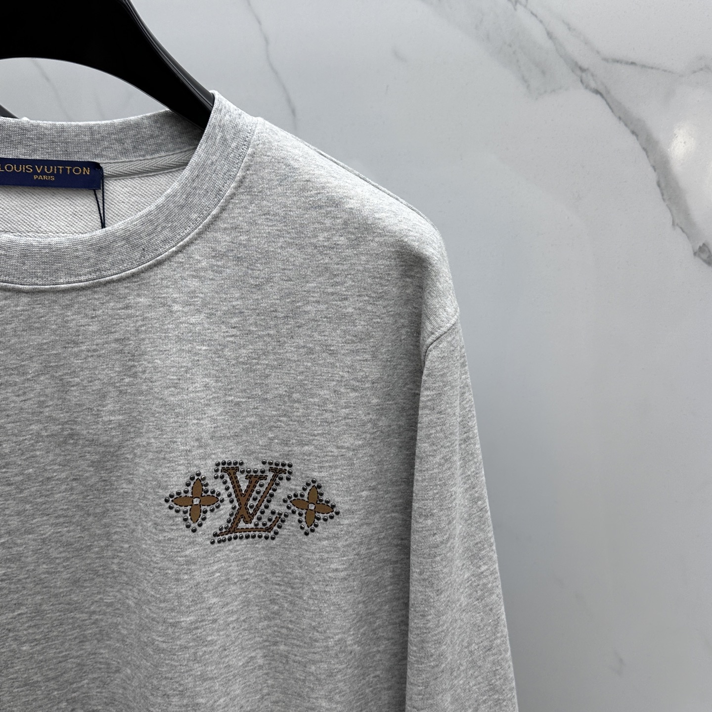  🆕1V*路易威登 25FW早秋新款圆领卫衣，男女同款！独特吸引人的眼球，这一款卫衣品相品质都在线，舒适