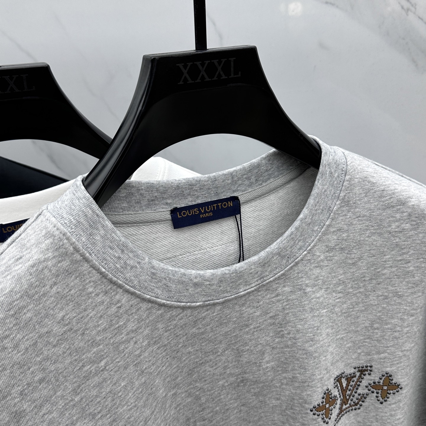  🆕1V*路易威登 25FW早秋新款圆领卫衣，男女同款！独特吸引人的眼球，这一款卫衣品相品质都在线，舒适