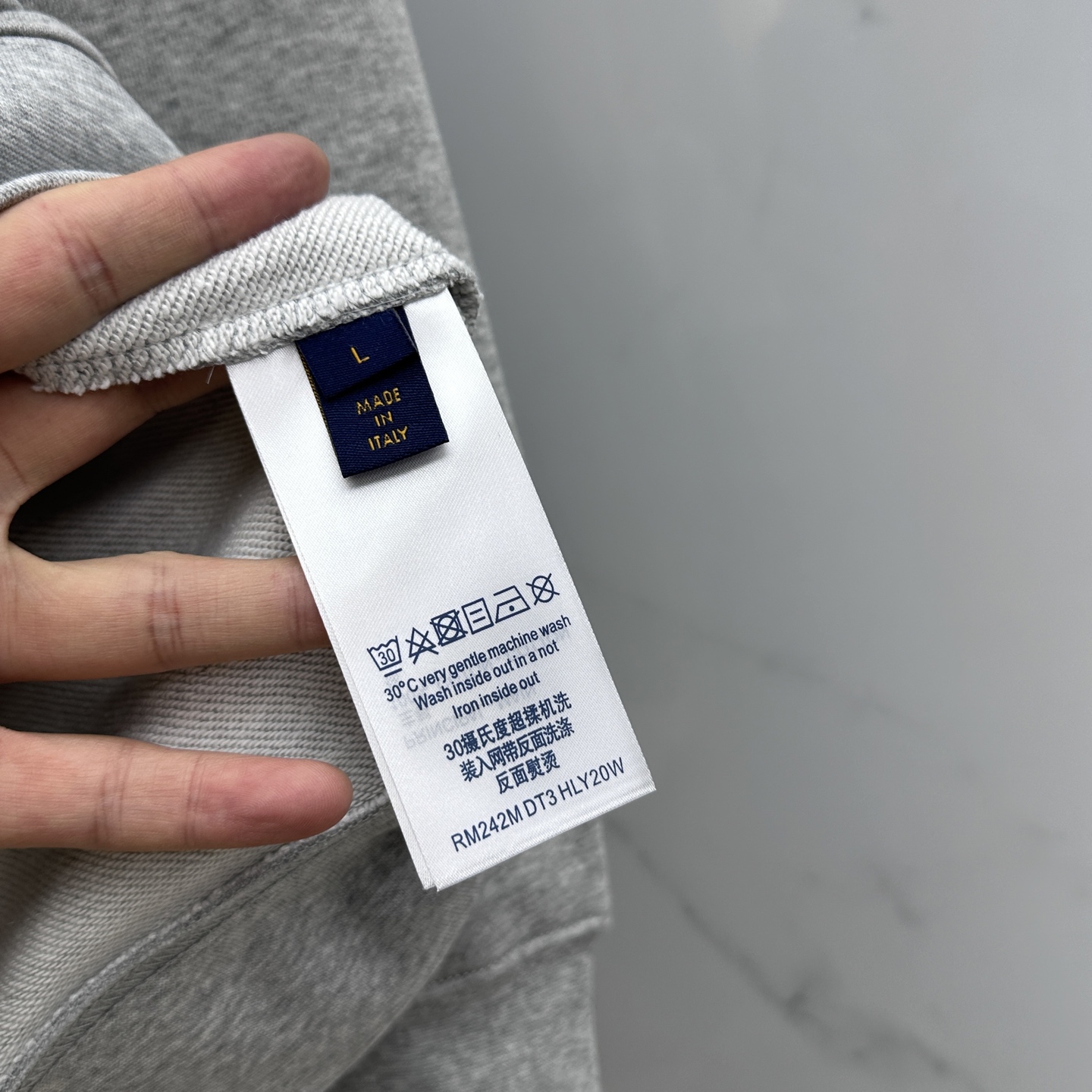  🆕1V*路易威登 25FW早秋新款圆领卫衣，男女同款！独特吸引人的眼球，这一款卫衣品相品质都在线，舒适