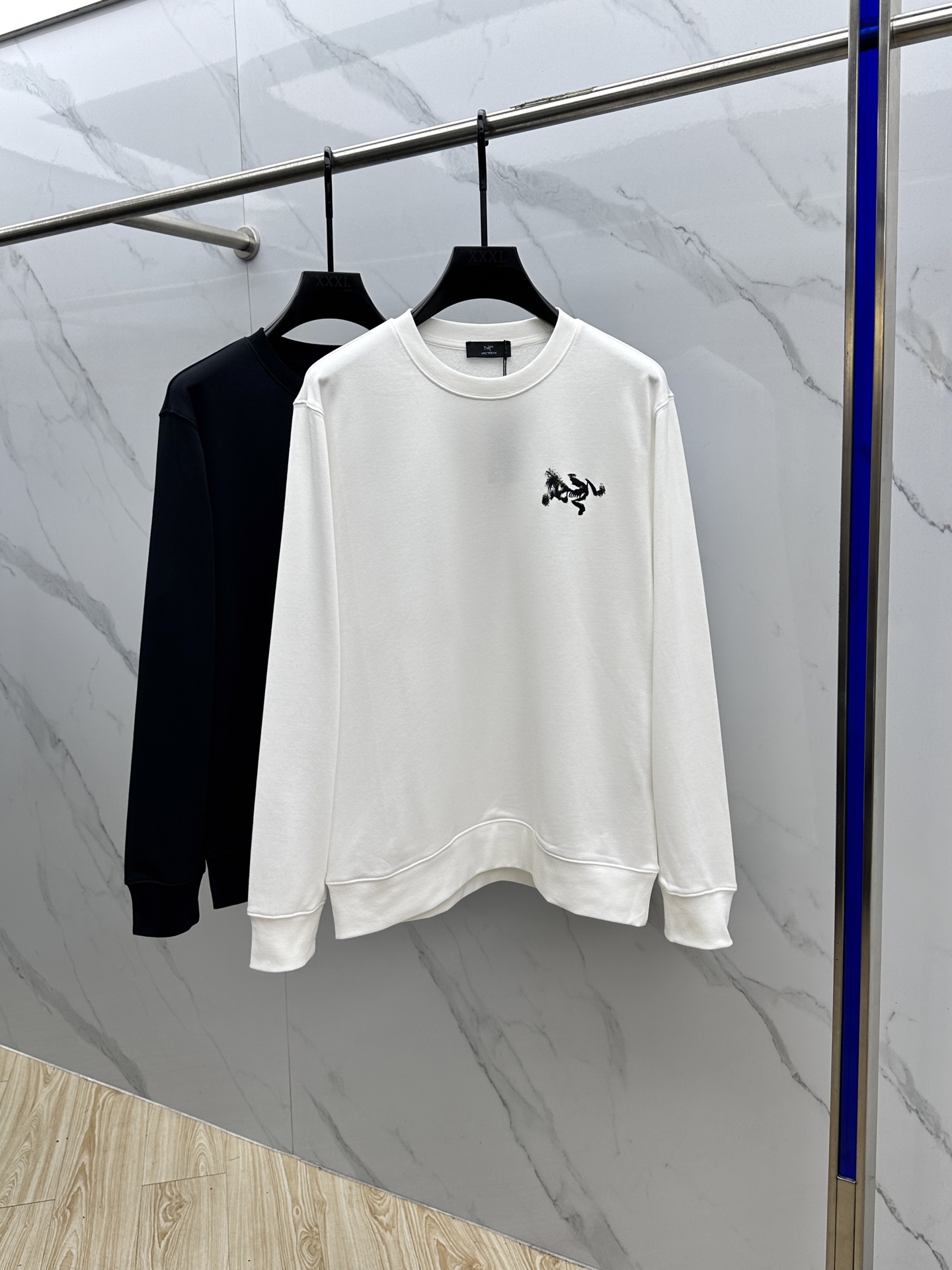  🆕ARC*始祖鸟 25FW早秋新款圆领卫衣，男女同款！独特吸引人的眼球，这一款卫衣品相品质都在线，舒适