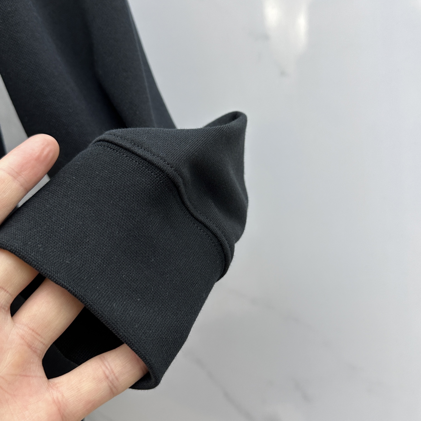  🆕ARC*始祖鸟 25FW早秋新款圆领卫衣，男女同款！独特吸引人的眼球，这一款卫衣品相品质都在线，舒适