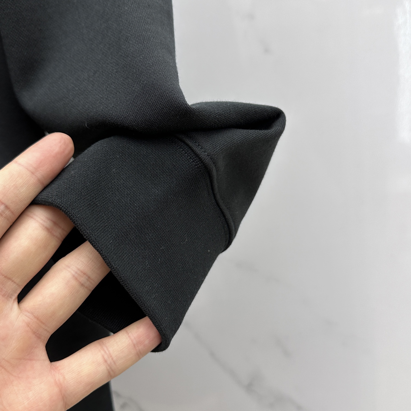 🆕Dior迪奥 25FW早秋新款圆领卫衣，男女同款！独特吸引人的眼球，这一款卫衣品相品质都在线，舒适度，