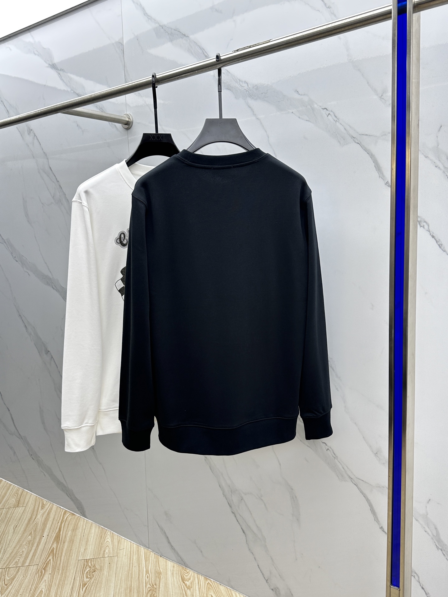 🆕Dior迪奥 25FW早秋新款圆领卫衣，男女同款！独特吸引人的眼球，这一款卫衣品相品质都在线，舒适度，