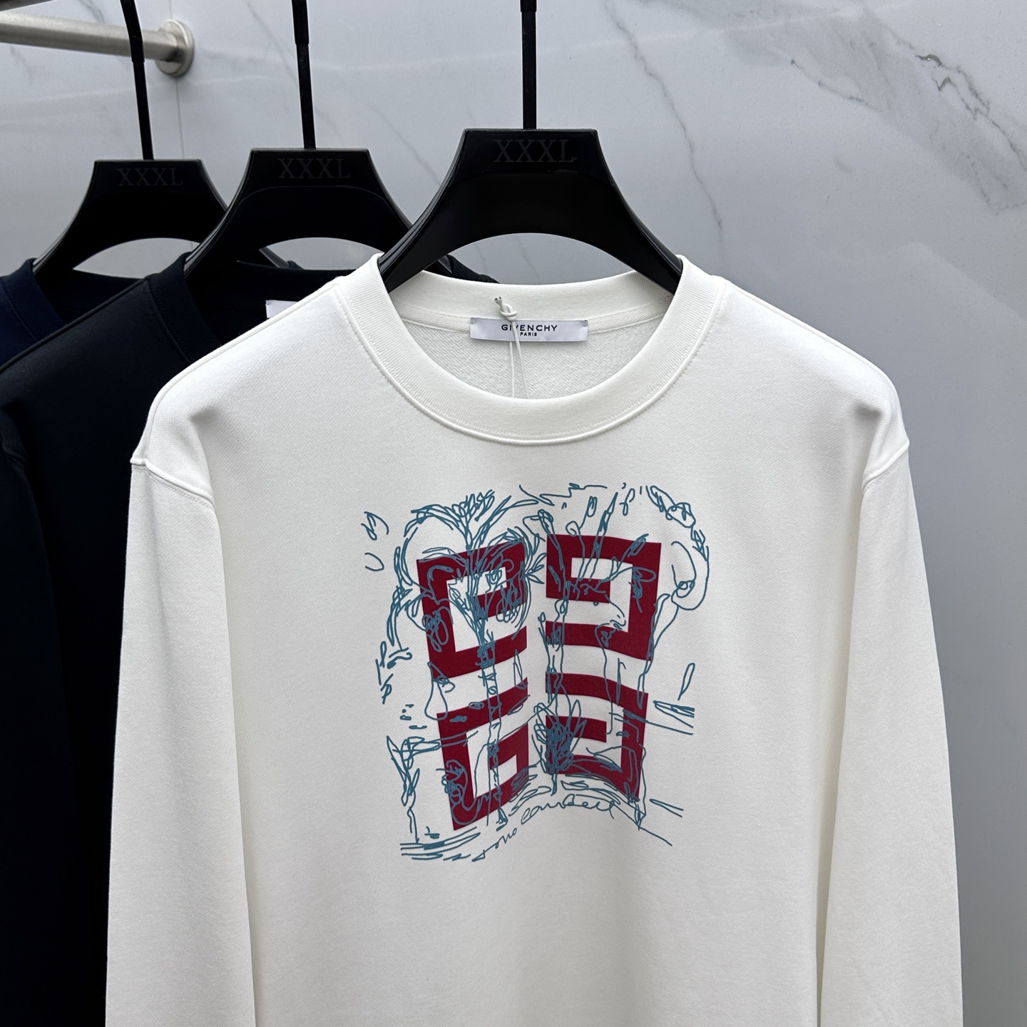 🆕GVC*纪梵希 25FW早秋新款圆领卫衣，男女同款！独特吸引人的眼球，这一款卫衣品相品质都在线，舒适度