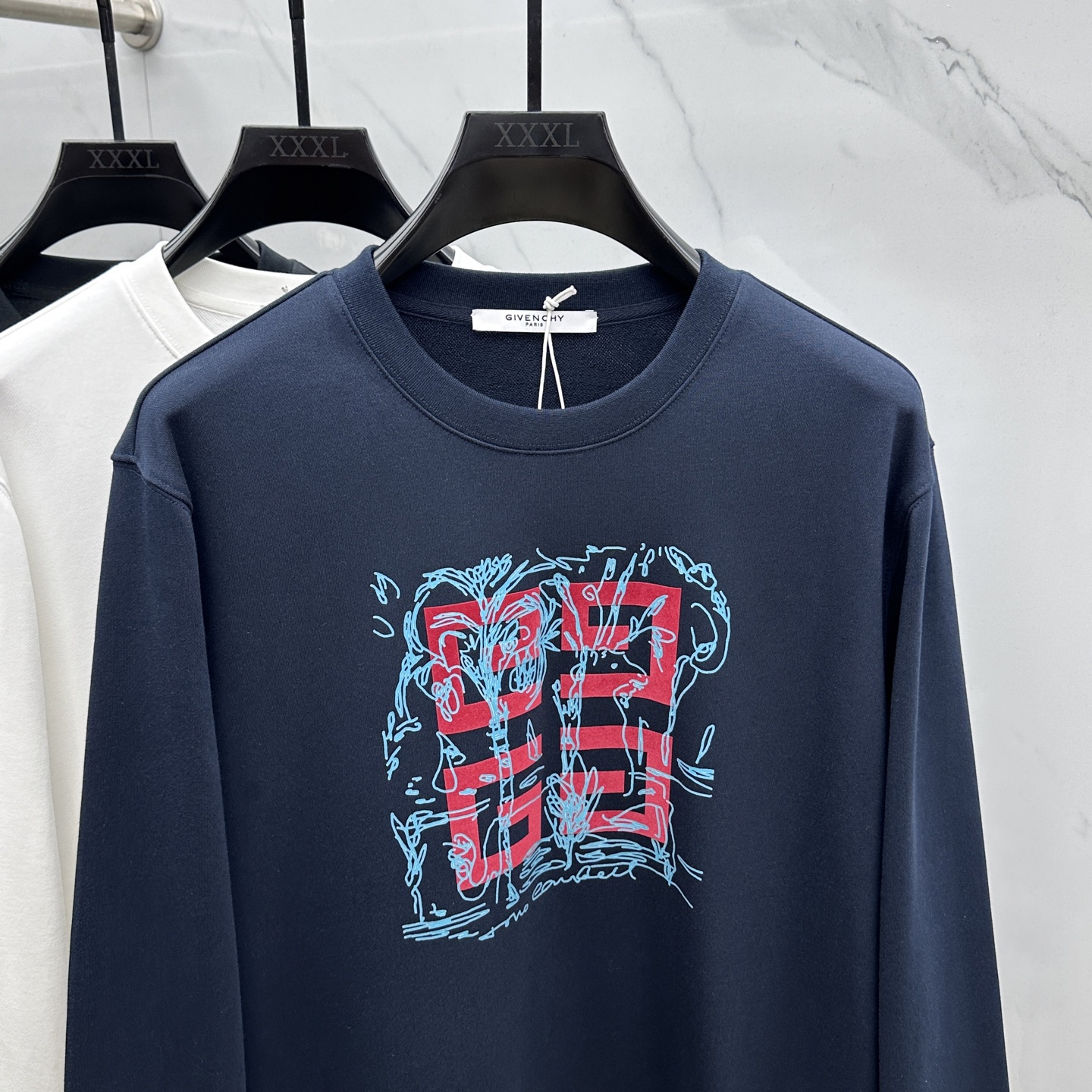 🆕GVC*纪梵希 25FW早秋新款圆领卫衣，男女同款！独特吸引人的眼球，这一款卫衣品相品质都在线，舒适度