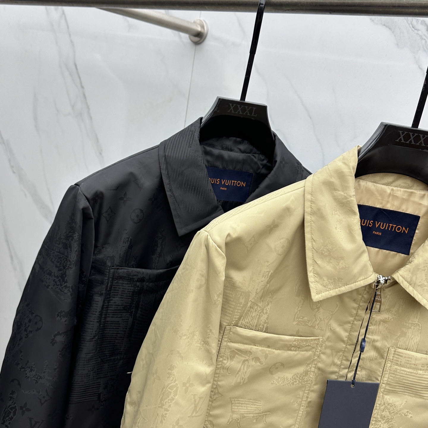 。 🆕1V*路易威登 2025ss早秋新款发布 驴牌翻领夹克外套，提花面料，胸前双口袋装饰，秋季爆款夹薄