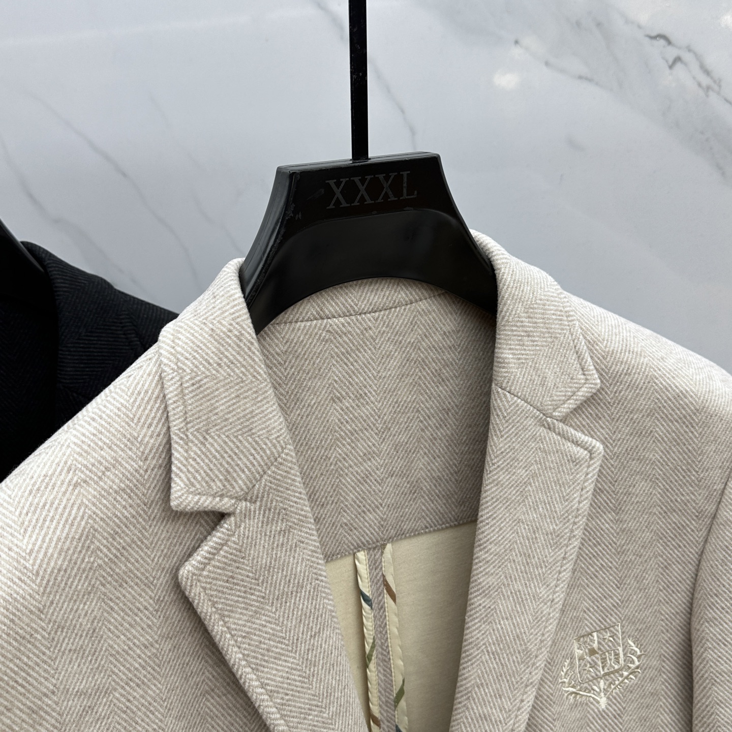 。 🆕lP🆕 ss早秋新款发布 lP🆕西装外套，秋季爆款西装外套，羊毛面料西装外套，穿上就是舒适自在又显