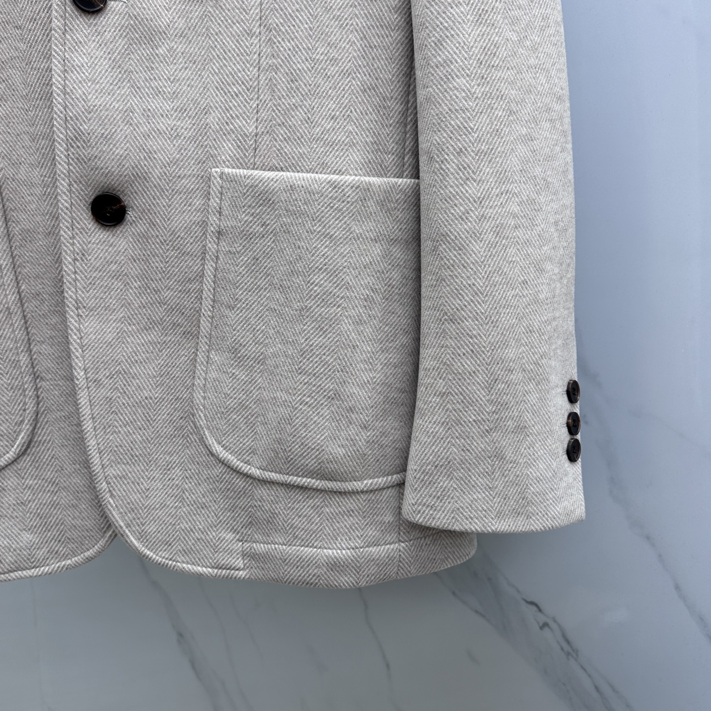 。 🆕lP🆕 ss早秋新款发布 lP🆕西装外套，秋季爆款西装外套，羊毛面料西装外套，穿上就是舒适自在又显