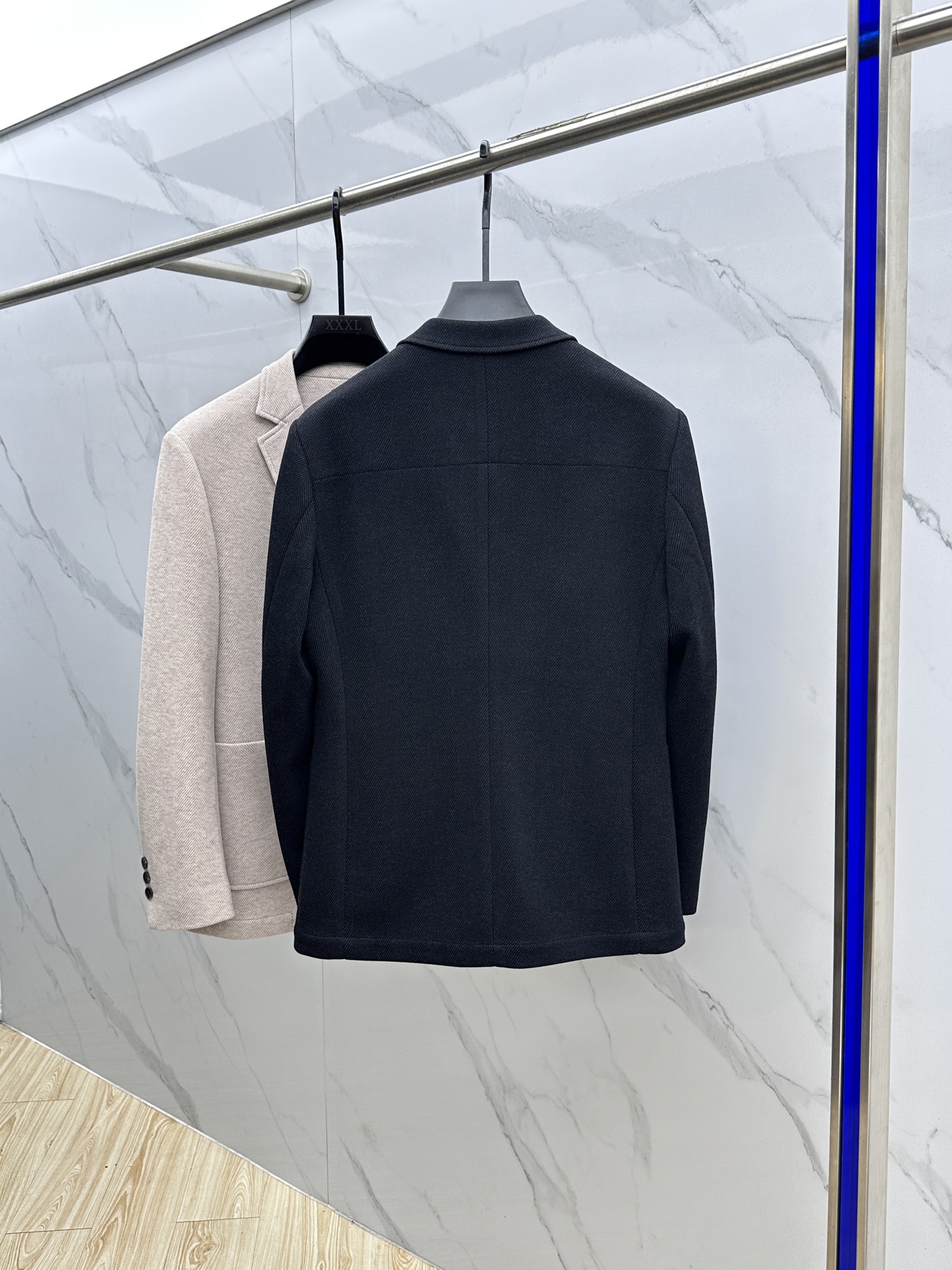 。 🆕lP🆕 ss早秋新款发布 lP🆕西装外套，秋季爆款西装外套，羊毛面料西装外套，穿上就是舒适自在又显