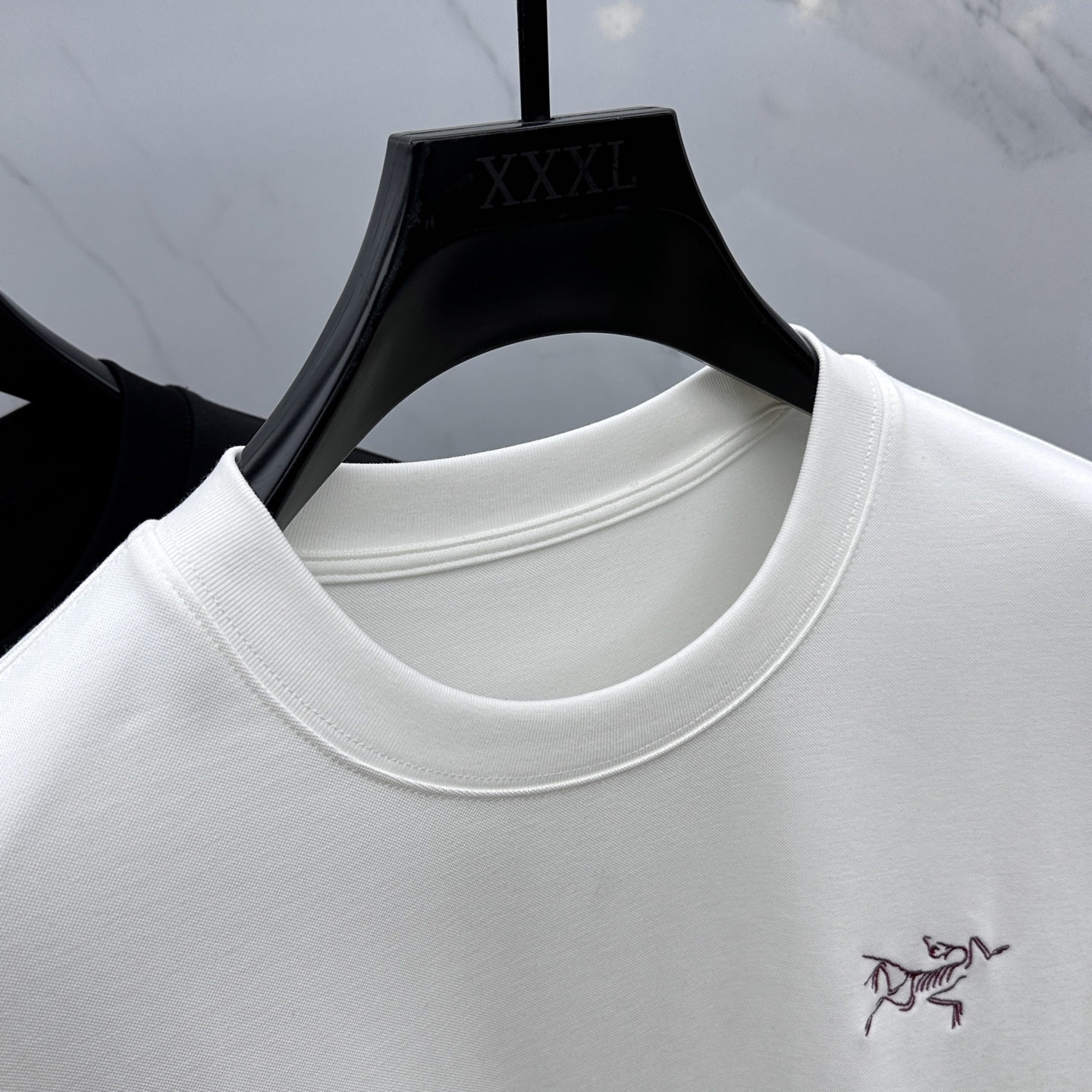  🆕ARCTERYX始祖鸟 2025SS秋季新款棉质长袖 T 恤，以当季色调传递典雅韵味，成就日常搭配佳