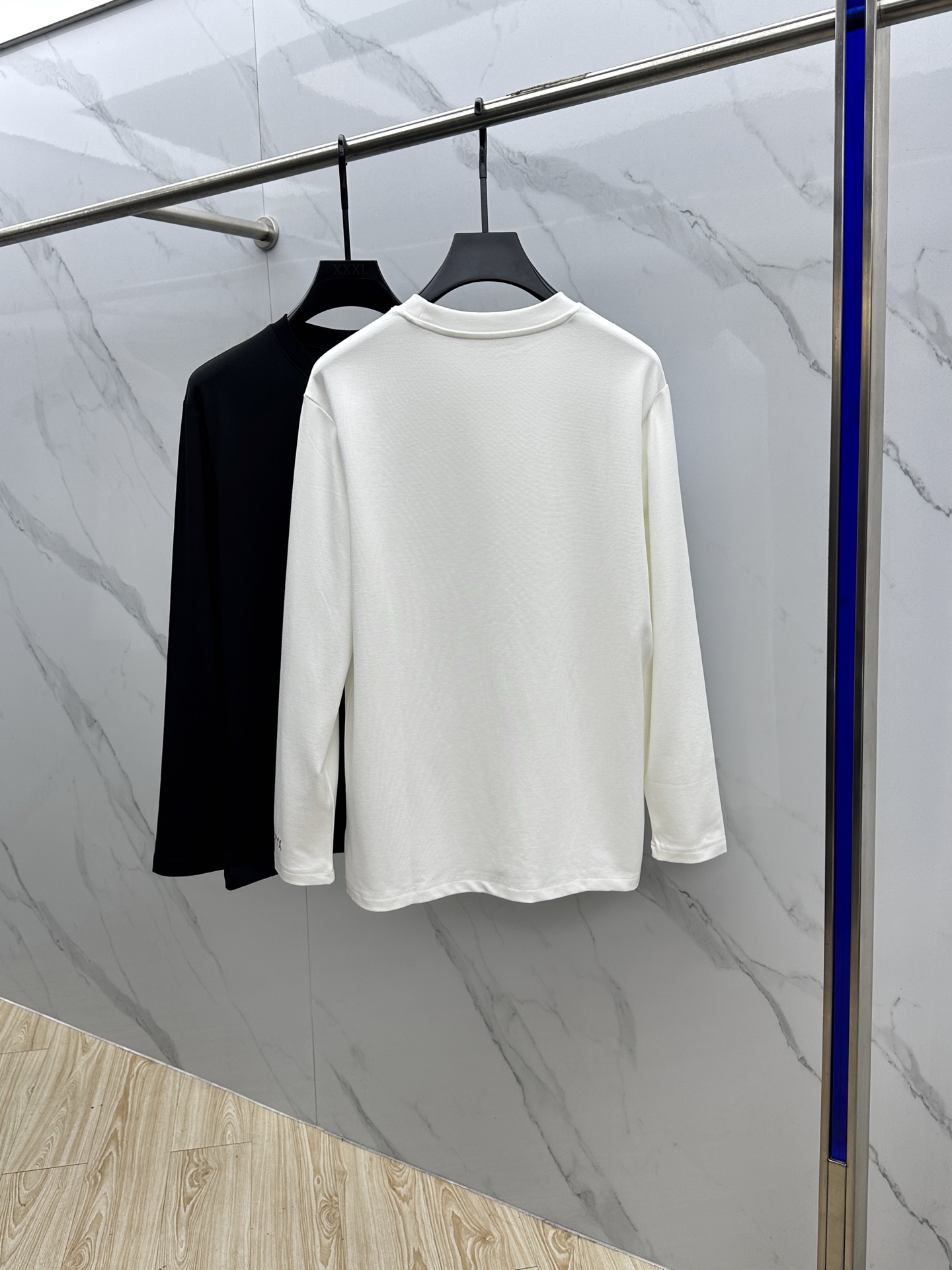  🆕ARCTERYX始祖鸟 2025SS秋季新款棉质长袖 T 恤，以当季色调传递典雅韵味，成就日常搭配佳