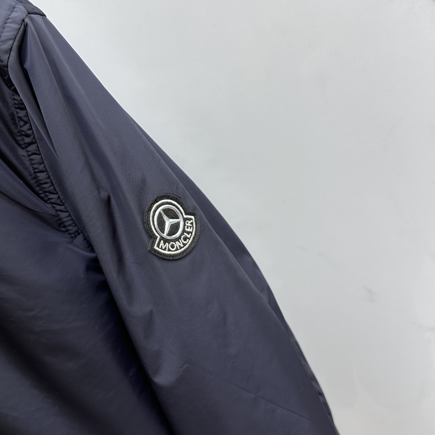  🆕Moncle*Benz、2025早秋男士高端时装款户外夹克外套，官方主推展示，香港洋行渠道，户外必选