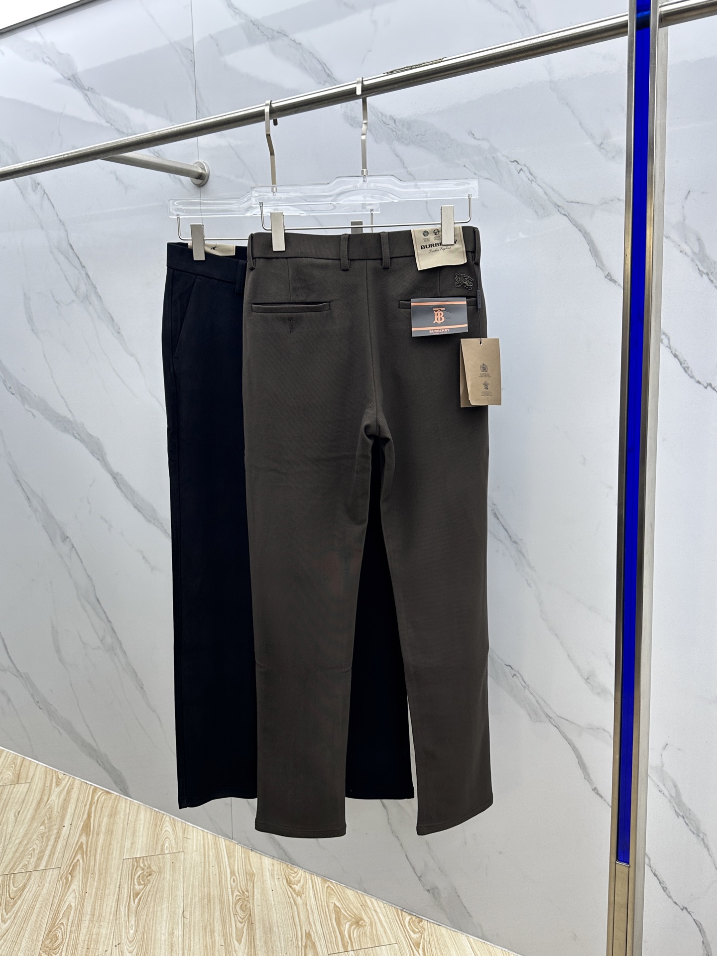 🆕Burberry巴宝莉 2025早秋新品休闲裤西裤，官网同步发售，裤身工艺设计，进口客供辅料、面料定制