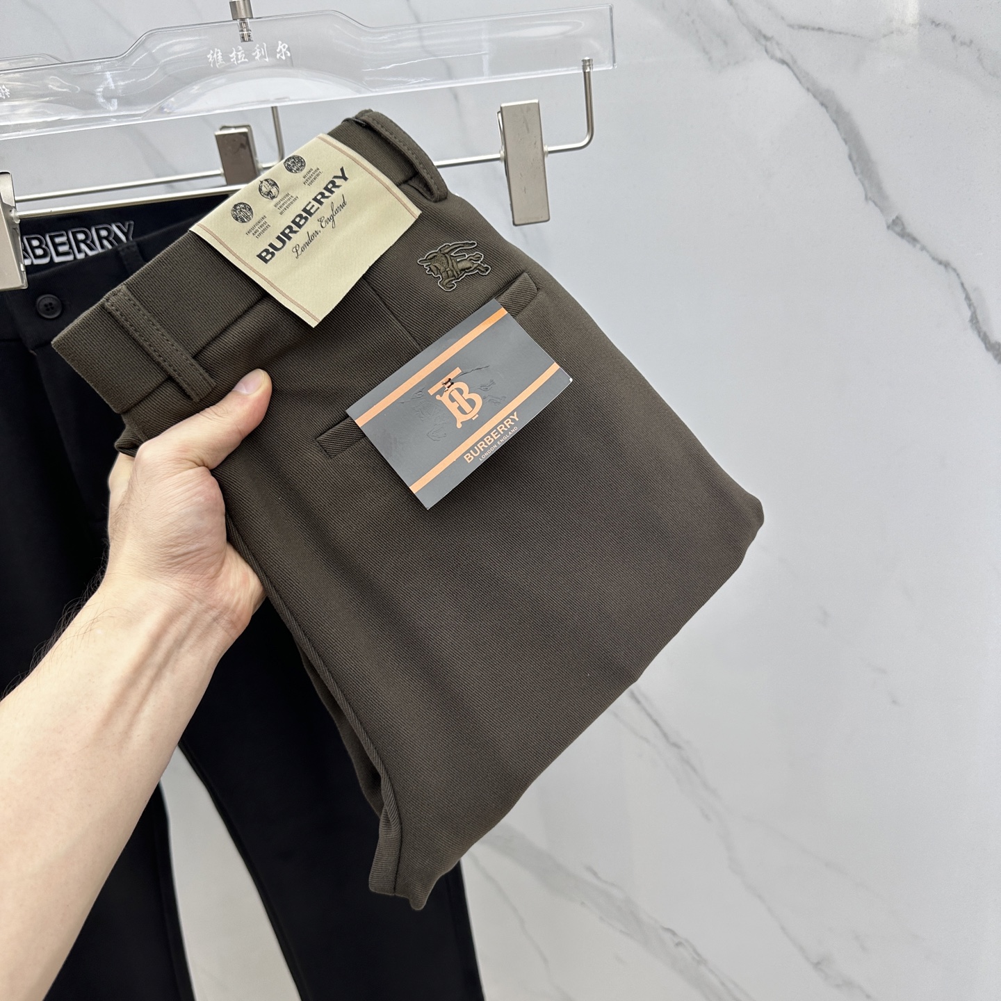 🆕Burberry巴宝莉 2025早秋新品休闲裤西裤，官网同步发售，裤身工艺设计，进口客供辅料、面料定制