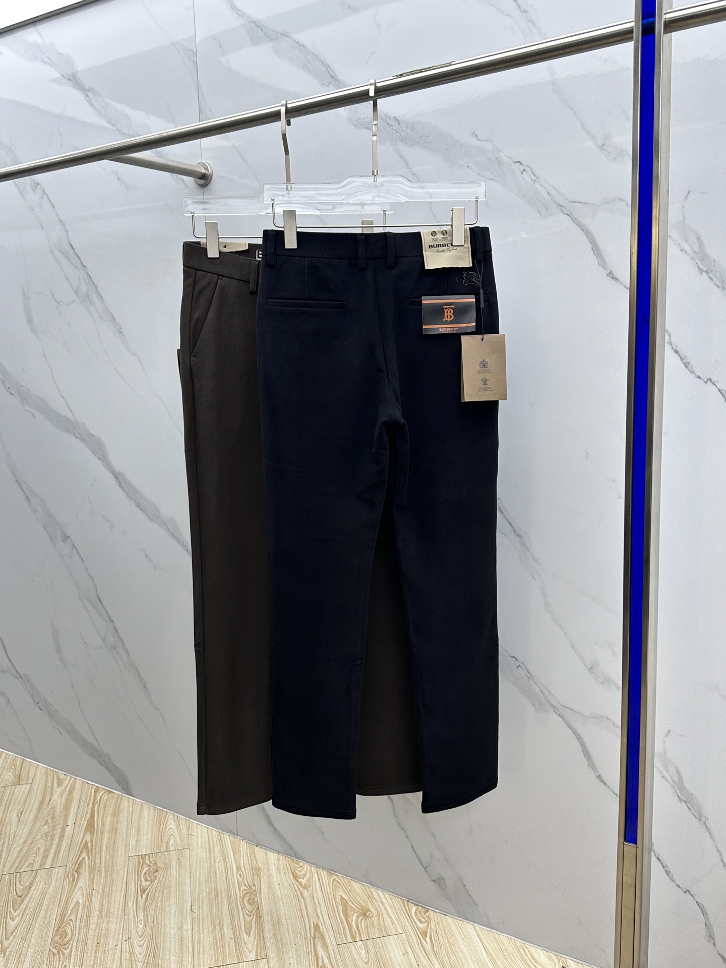 🆕Burberry巴宝莉 2025早秋新品休闲裤西裤，官网同步发售，裤身工艺设计，进口客供辅料、面料定制