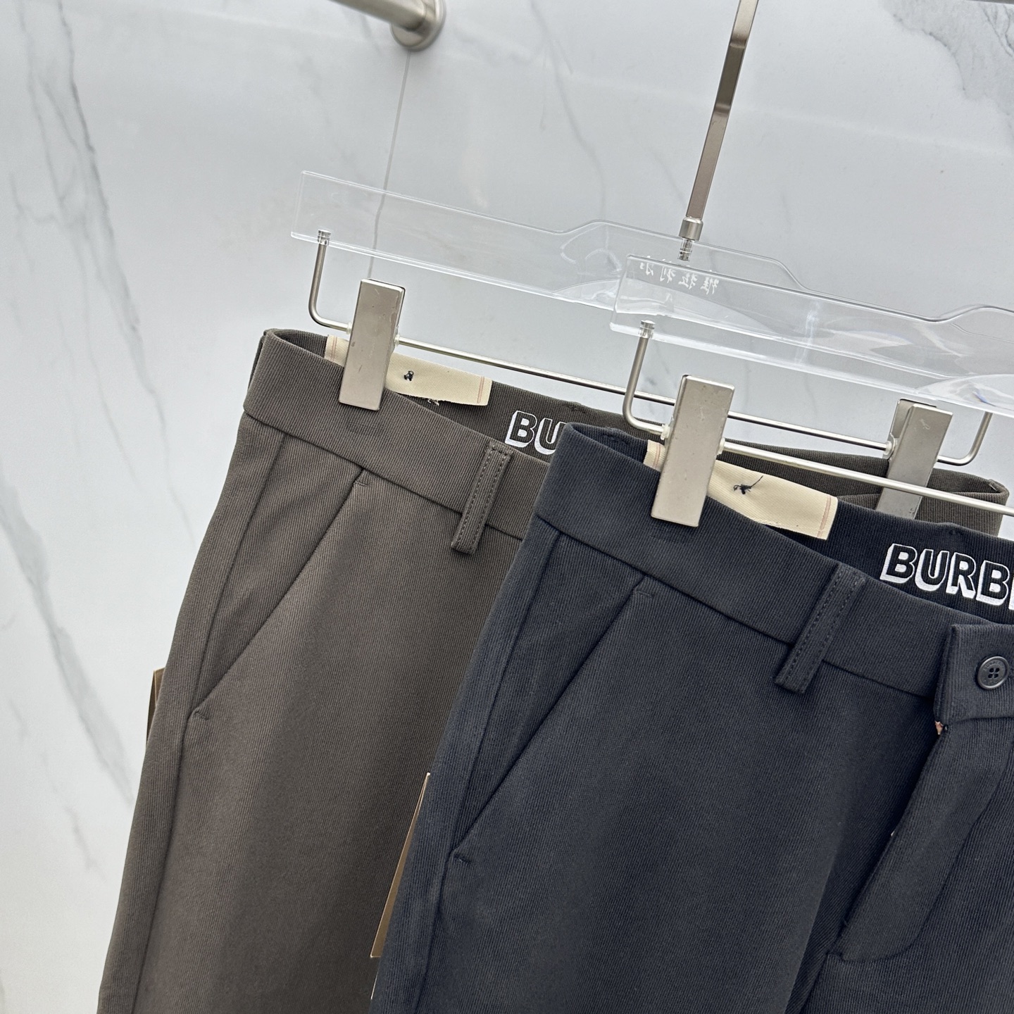 🆕Burberry巴宝莉 2025早秋新品休闲裤西裤，官网同步发售，裤身工艺设计，进口客供辅料、面料定制