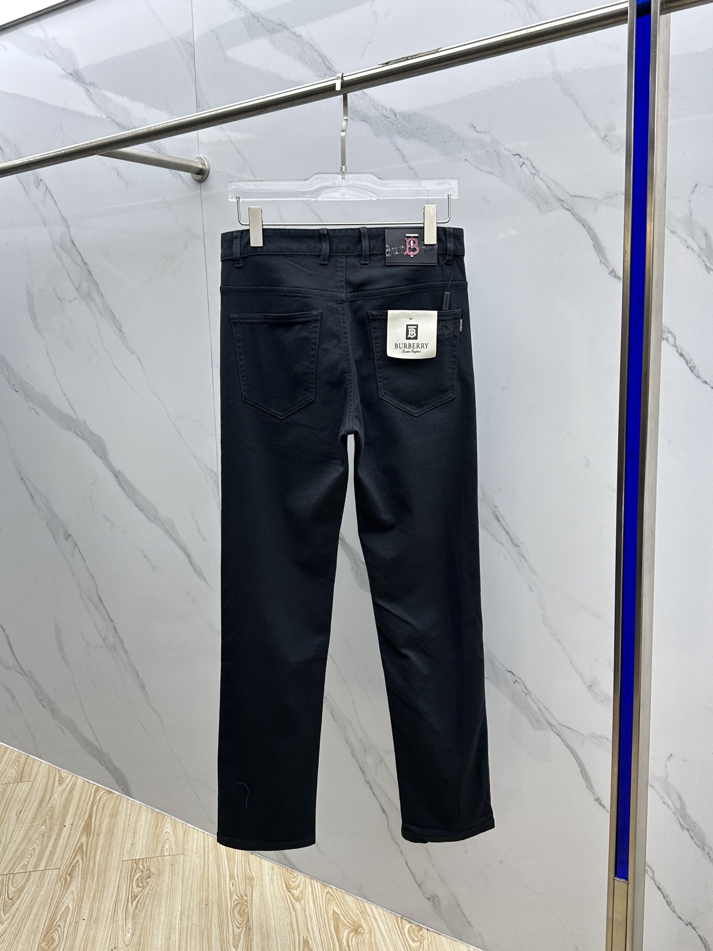 🆕Burberry巴宝莉 🔥高端定制、2025早秋最新款牛仔裤 柜台同步发售 原版定制复刻 客供五金辅料