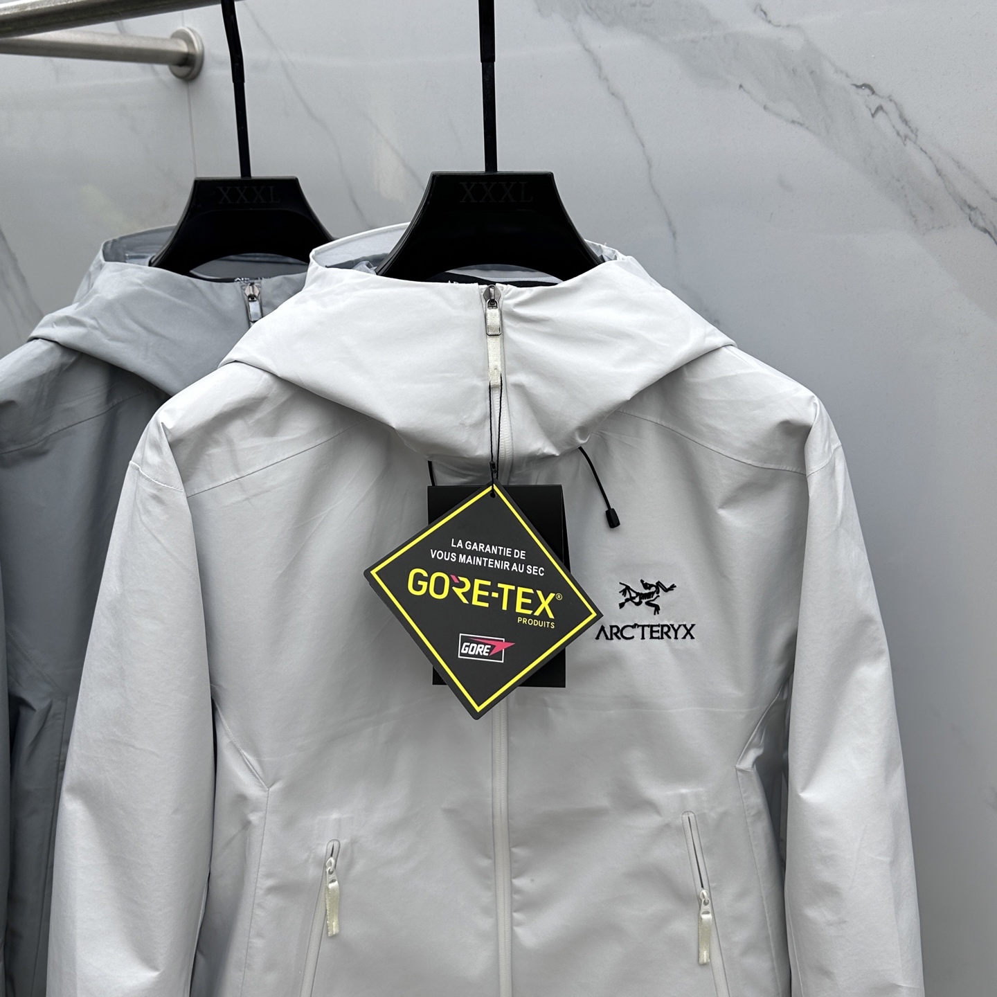  🆕ARCTERYX *始祖鸟𓅛

A𝗥𝗖𝗧𝗘𝗥𝗬𝗫 𝗕𝗮𝘁𝗲 𝗟𝘁 𝗝𝗮𝗰𝗸𝗲𝘁 硬壳防水系列 

B