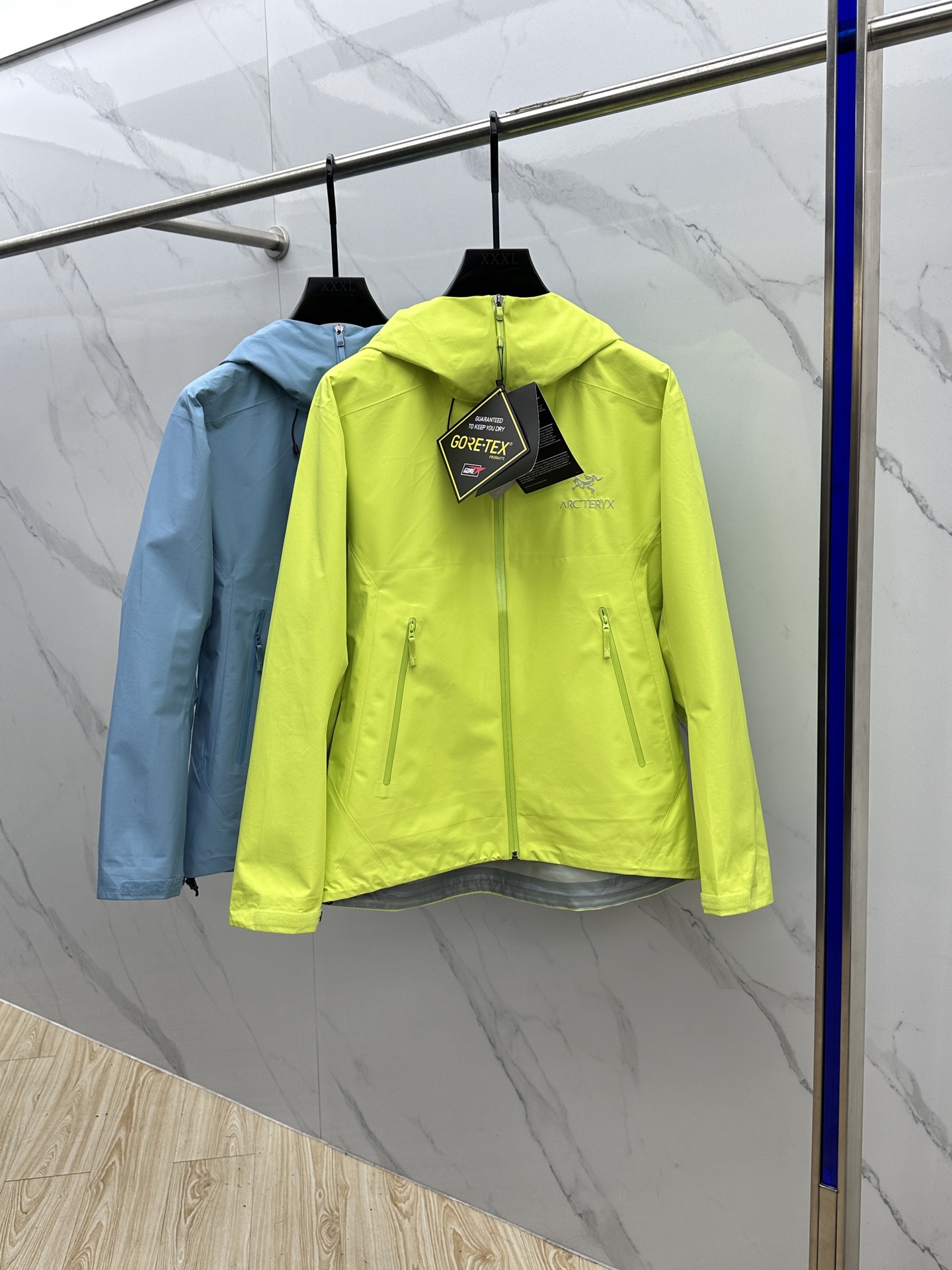  🆕ARCTERYX *始祖鸟𓅛

A𝗥𝗖𝗧𝗘𝗥𝗬𝗫 𝗕𝗮𝘁𝗲 𝗟𝘁 𝗝𝗮𝗰𝗸𝗲𝘁 硬壳防水系列 

B