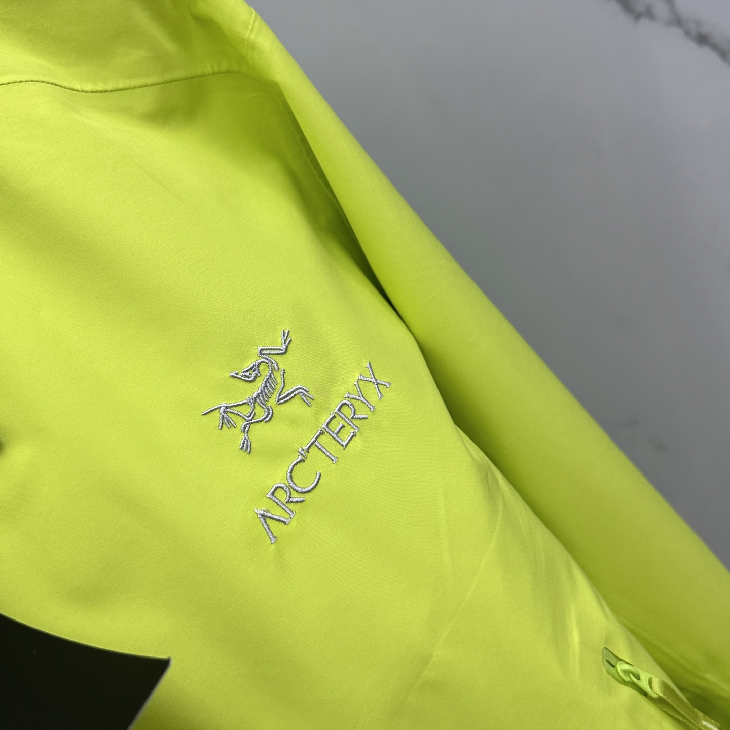  🆕ARCTERYX *始祖鸟𓅛

A𝗥𝗖𝗧𝗘𝗥𝗬𝗫 𝗕𝗮𝘁𝗲 𝗟𝘁 𝗝𝗮𝗰𝗸𝗲𝘁 硬壳防水系列 

B