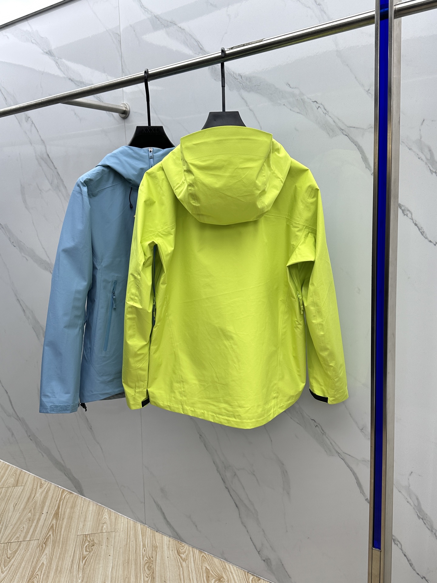  🆕ARCTERYX *始祖鸟𓅛

A𝗥𝗖𝗧𝗘𝗥𝗬𝗫 𝗕𝗮𝘁𝗲 𝗟𝘁 𝗝𝗮𝗰𝗸𝗲𝘁 硬壳防水系列 

B