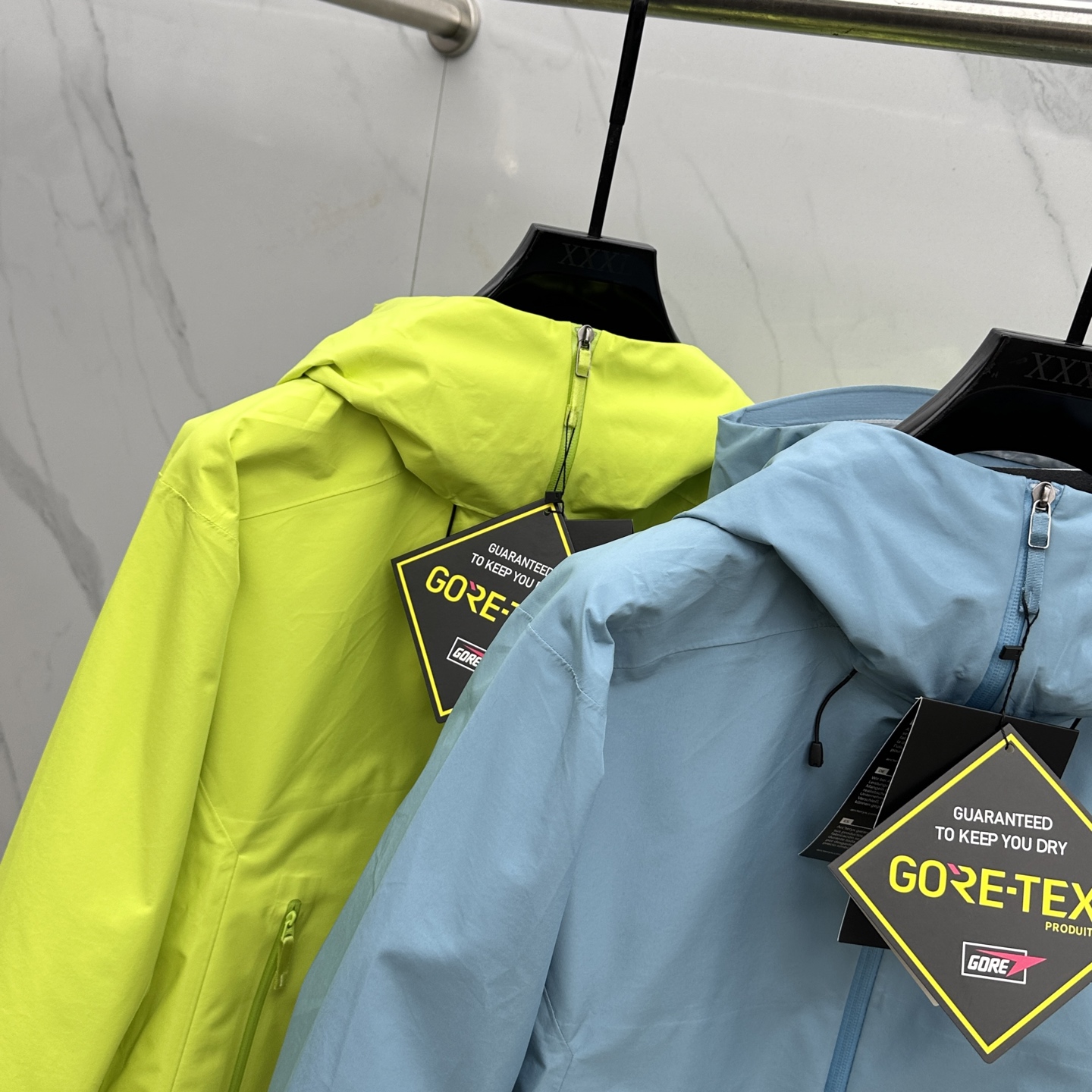  🆕ARCTERYX *始祖鸟𓅛

A𝗥𝗖𝗧𝗘𝗥𝗬𝗫 𝗕𝗮𝘁𝗲 𝗟𝘁 𝗝𝗮𝗰𝗸𝗲𝘁 硬壳防水系列 

B