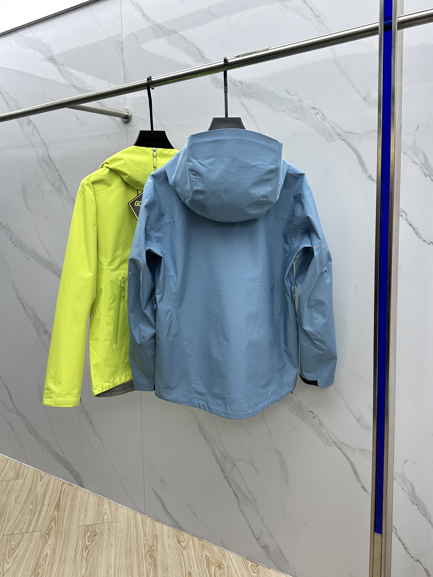  🆕ARCTERYX *始祖鸟𓅛

A𝗥𝗖𝗧𝗘𝗥𝗬𝗫 𝗕𝗮𝘁𝗲 𝗟𝘁 𝗝𝗮𝗰𝗸𝗲𝘁 硬壳防水系列 

B