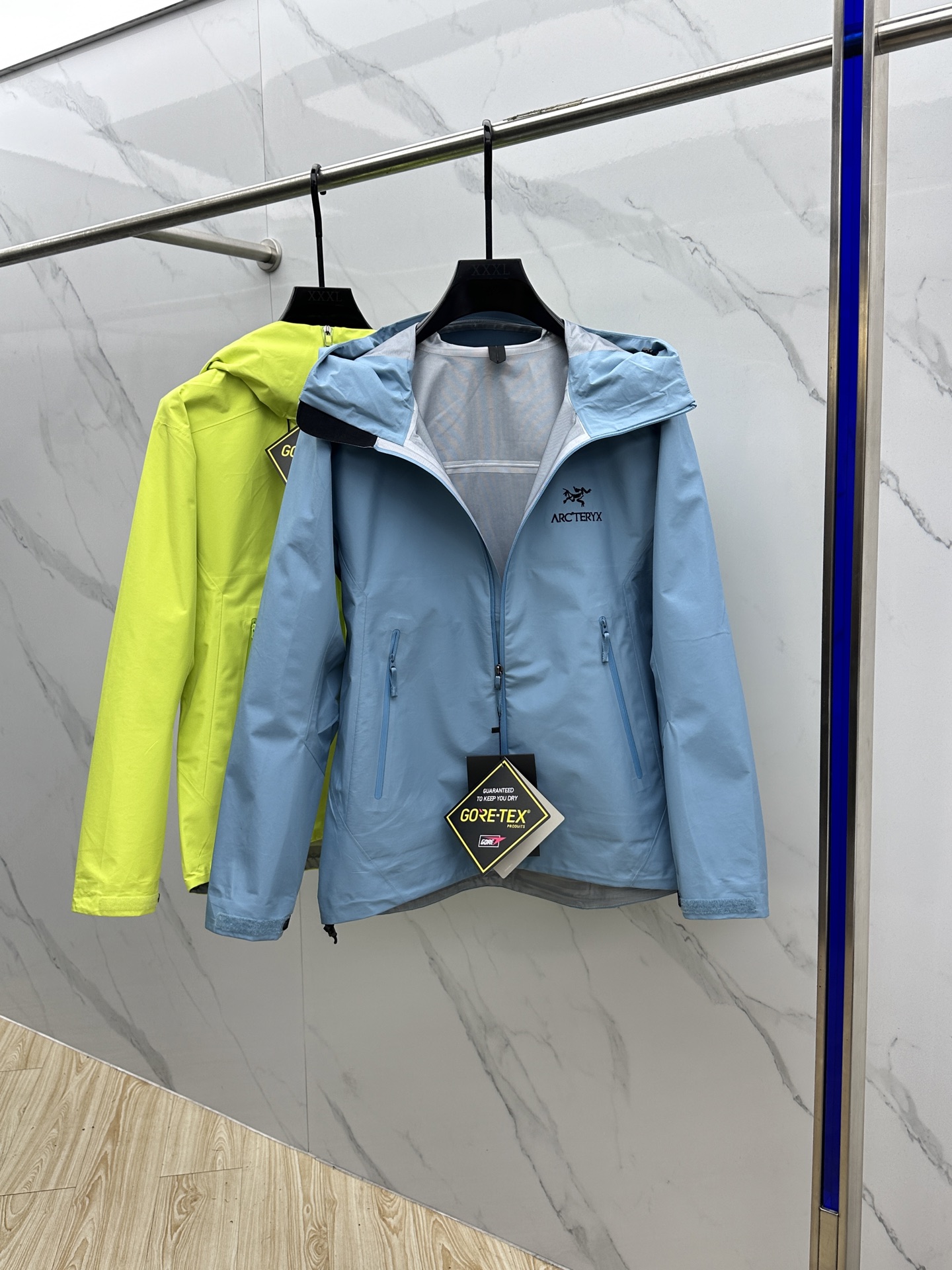  🆕ARCTERYX *始祖鸟𓅛

A𝗥𝗖𝗧𝗘𝗥𝗬𝗫 𝗕𝗮𝘁𝗲 𝗟𝘁 𝗝𝗮𝗰𝗸𝗲𝘁 硬壳防水系列 

B