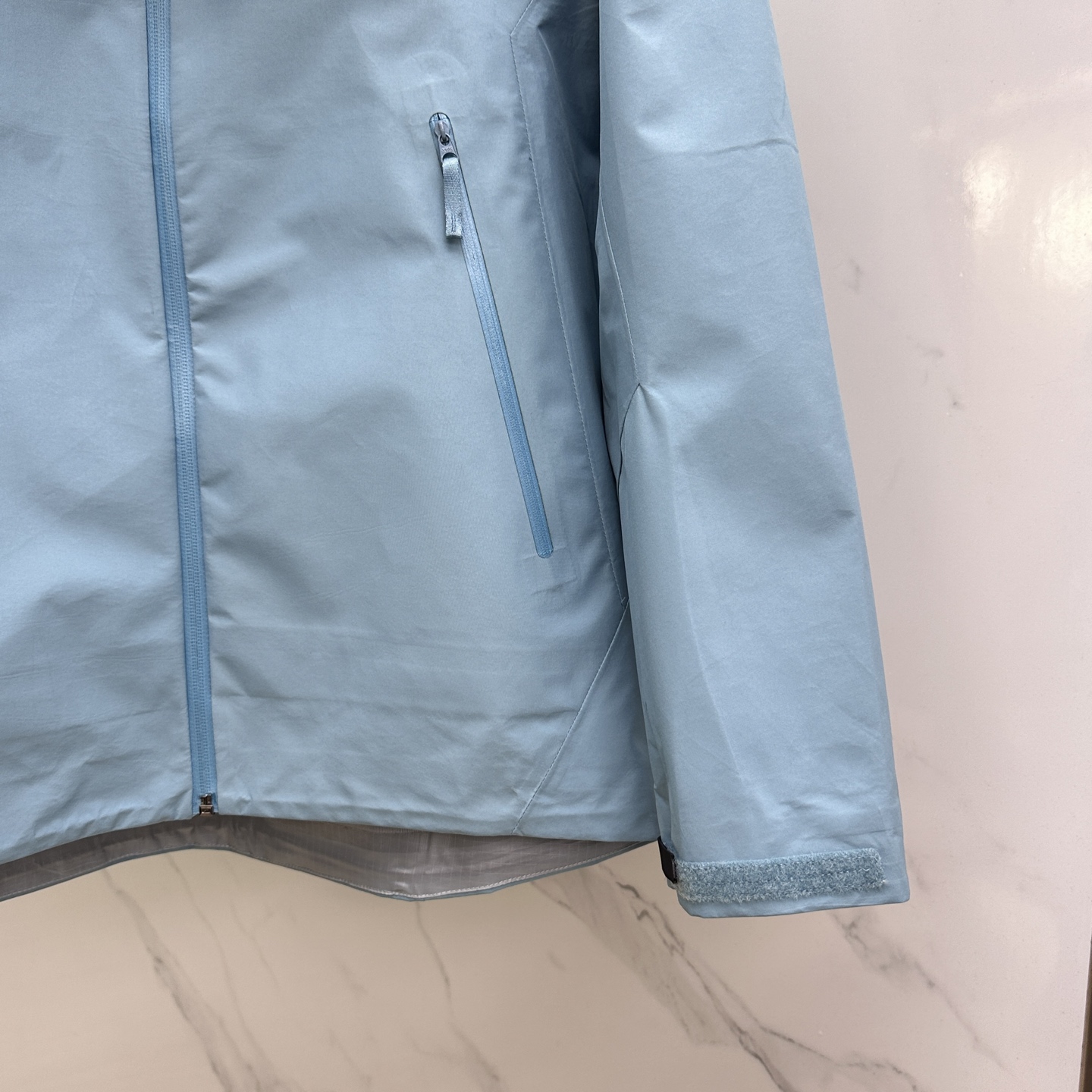  🆕ARCTERYX *始祖鸟𓅛

A𝗥𝗖𝗧𝗘𝗥𝗬𝗫 𝗕𝗮𝘁𝗲 𝗟𝘁 𝗝𝗮𝗰𝗸𝗲𝘁 硬壳防水系列 

B