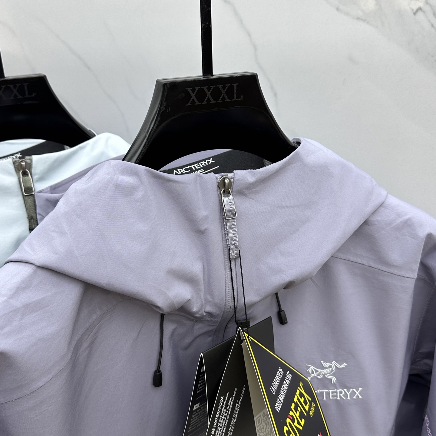 ￼  🆕ARCTERYX *始祖鸟𓅛

A𝗥𝗖𝗧𝗘𝗥𝗬𝗫 𝗕𝗮𝘁𝗲 𝗟𝘁 𝗝𝗮𝗰𝗸𝗲𝘁 硬壳防水系列 

