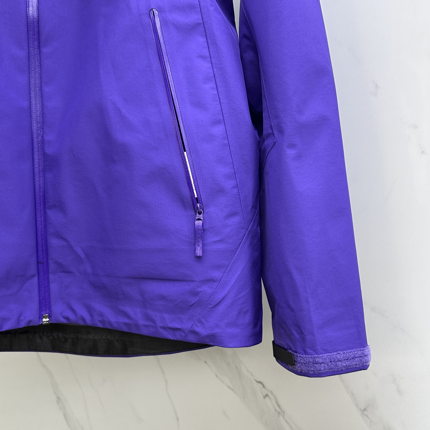￼  🆕ARCTERYX *始祖鸟𓅛

A𝗥𝗖𝗧𝗘𝗥𝗬𝗫 𝗕𝗮𝘁𝗲 𝗟𝘁 𝗝𝗮𝗰𝗸𝗲𝘁 硬壳防水系列 
