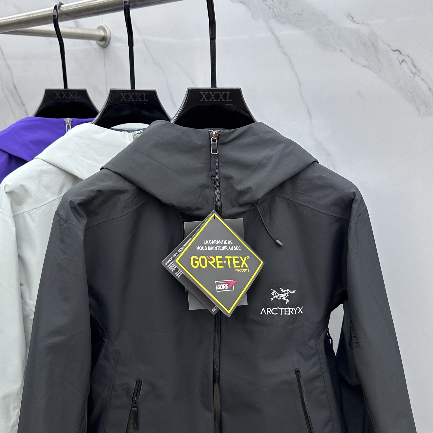 ￼  🆕ARCTERYX *始祖鸟𓅛

A𝗥𝗖𝗧𝗘𝗥𝗬𝗫 𝗕𝗮𝘁𝗲 𝗟𝘁 𝗝𝗮𝗰𝗸𝗲𝘁 硬壳防水系列 

