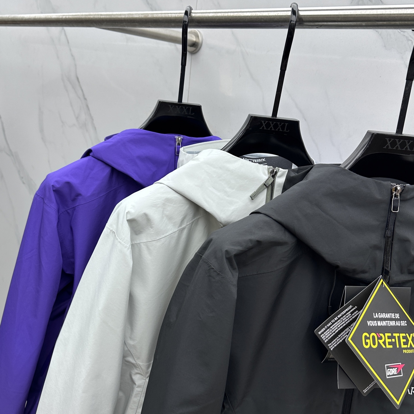 ￼  🆕ARCTERYX *始祖鸟𓅛

A𝗥𝗖𝗧𝗘𝗥𝗬𝗫 𝗕𝗮𝘁𝗲 𝗟𝘁 𝗝𝗮𝗰𝗸𝗲𝘁 硬壳防水系列 
